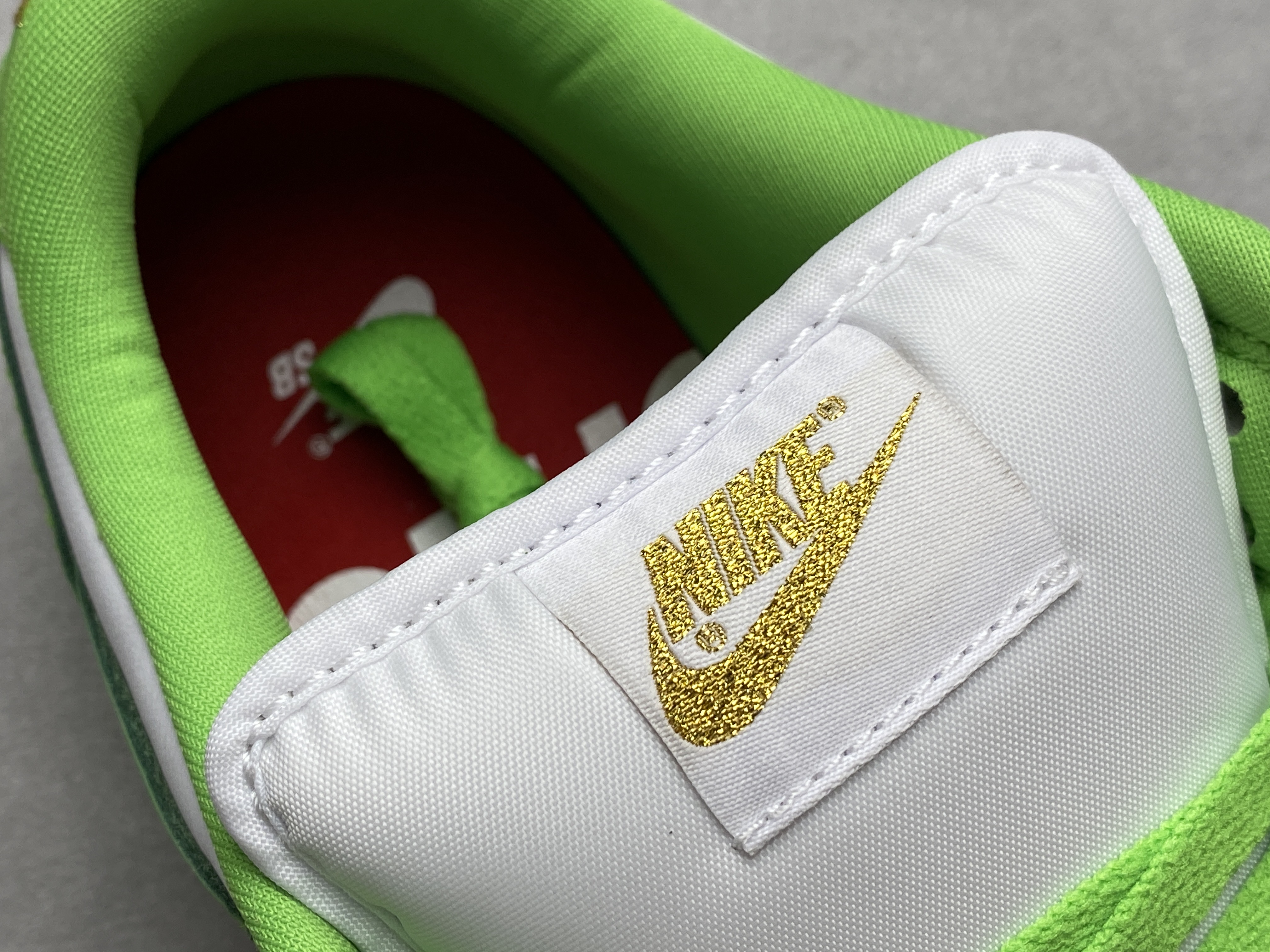 Supreme x SB Dunk Low Mean Green 联名 白金绿 低筒 复古板鞋 休闲鞋 男鞋 女鞋 DH3228-101