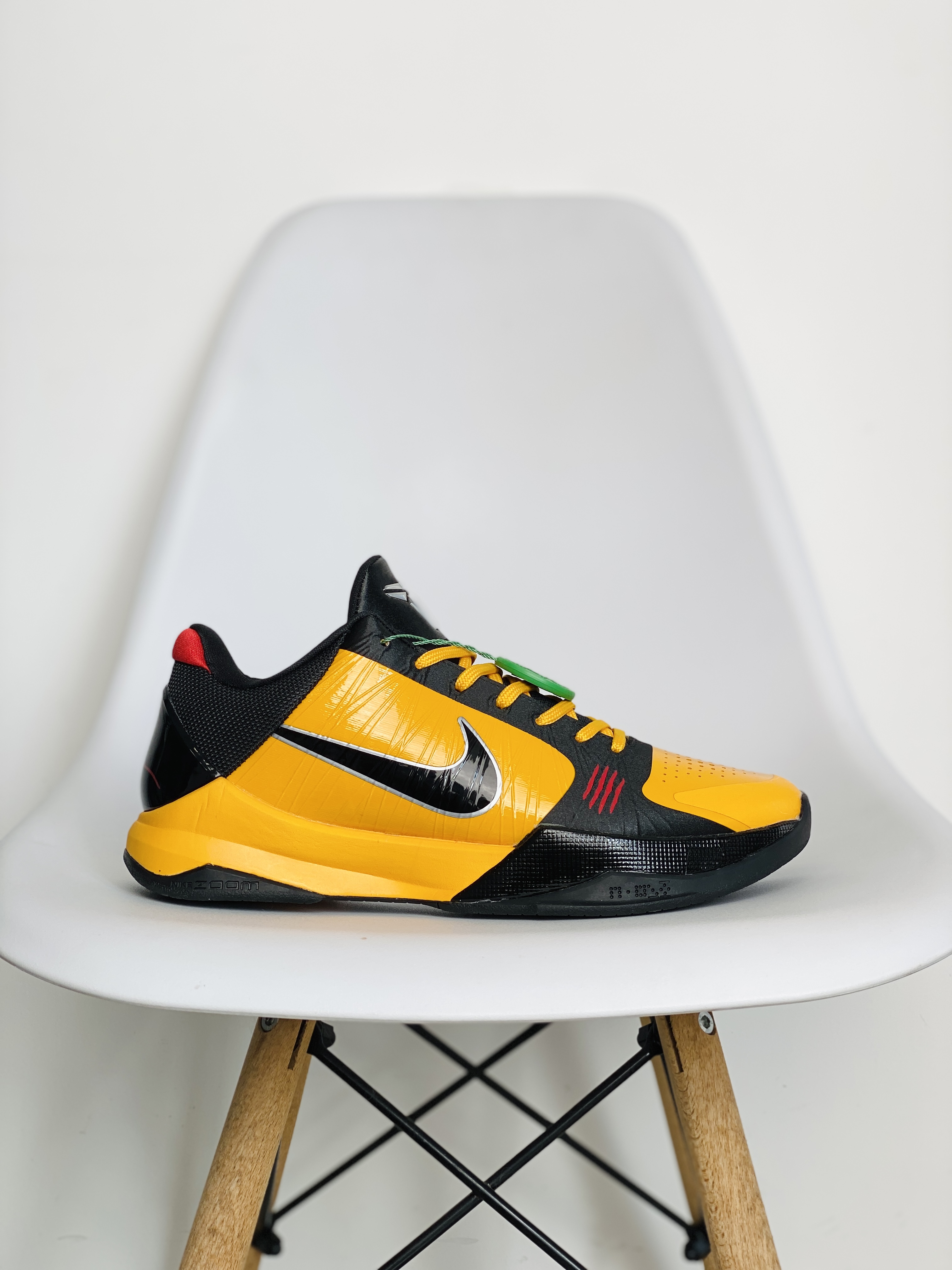 S2外貿 KOBE5 Bruce Lee 黑黃 李小龙  低筒 前掌气垫 球鞋 籃球鞋 實戰鞋  真碳板 男鞋 CD4991-700