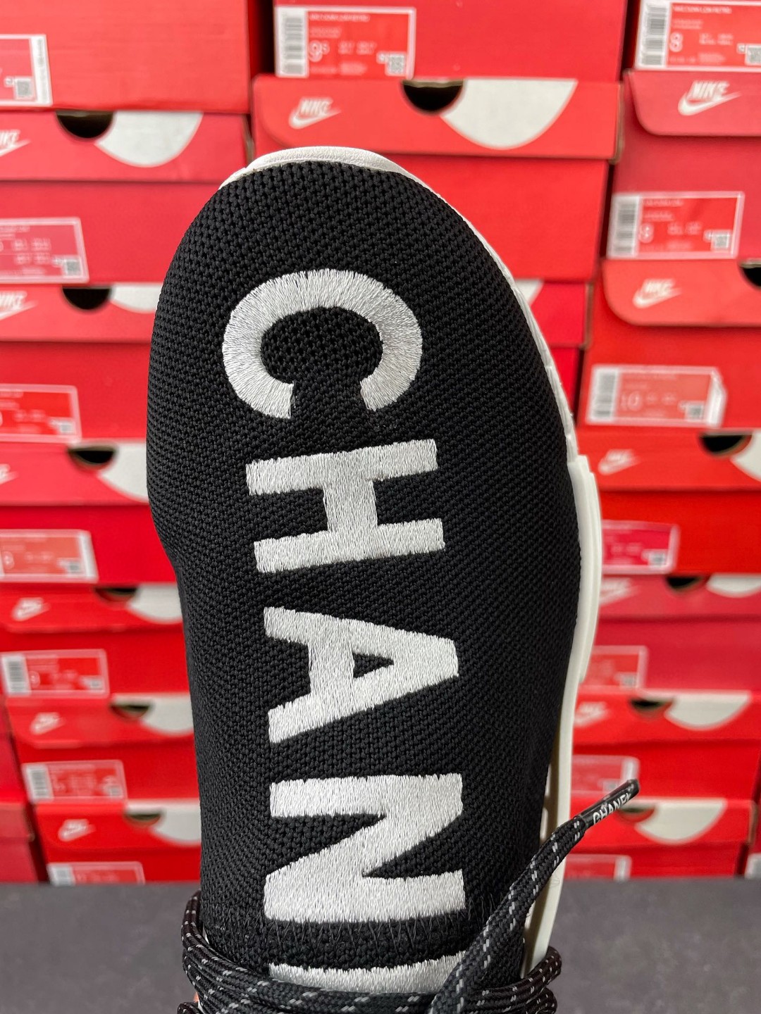 Pharrell Williams x adidas originals NMD HU Human Black 菲董联名 黑色 低筒 运动鞋 休闲鞋 男鞋