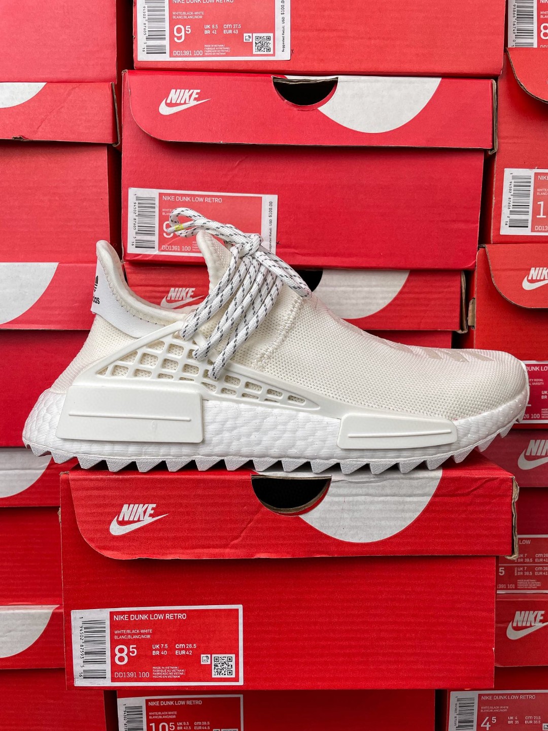 Pharrell Williams x adidas originals NMD HU Human 菲董联名 米白色 低筒 运动鞋 休闲鞋 男鞋女鞋 