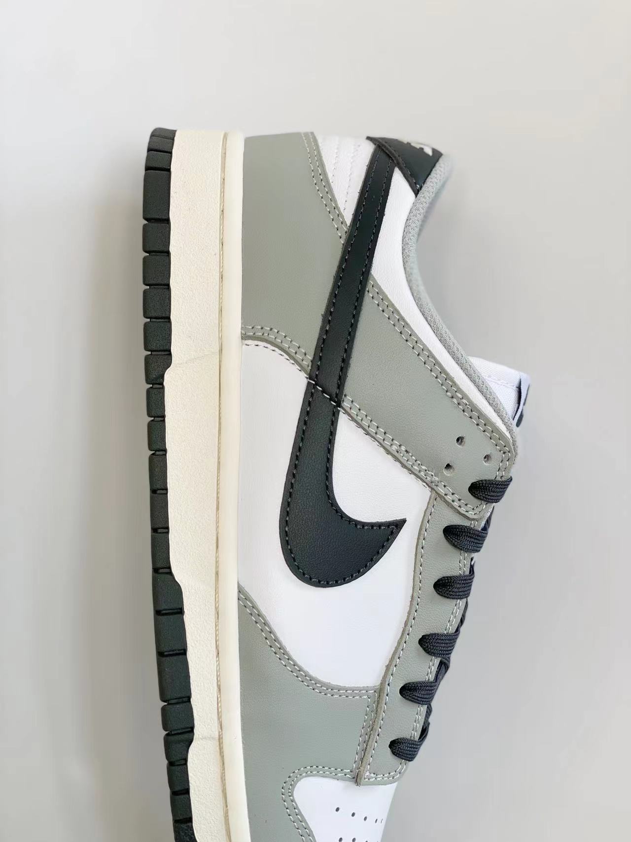 dunk Low Light Smoke Grey 白灰黑 低筒 复古板鞋 休闲鞋 男鞋 女鞋  DD1503-117