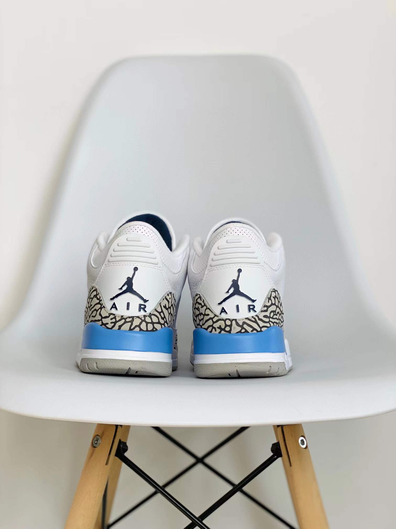 Air Jordan 3 Retro UNC 北卡藍 AJ 3低筒 休闲鞋 篮球鞋 板鞋 男鞋 CT8532-104