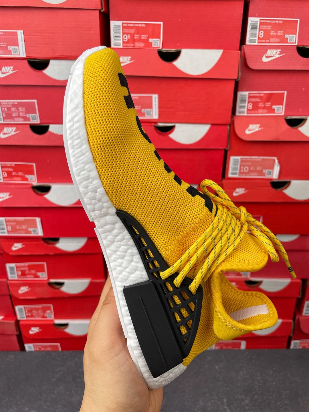 Pharrell Williams x adidas originals NMD HU Human Race Yellow 菲董联名 黄色 低筒 运动鞋 休闲鞋 男鞋女鞋 BB0619