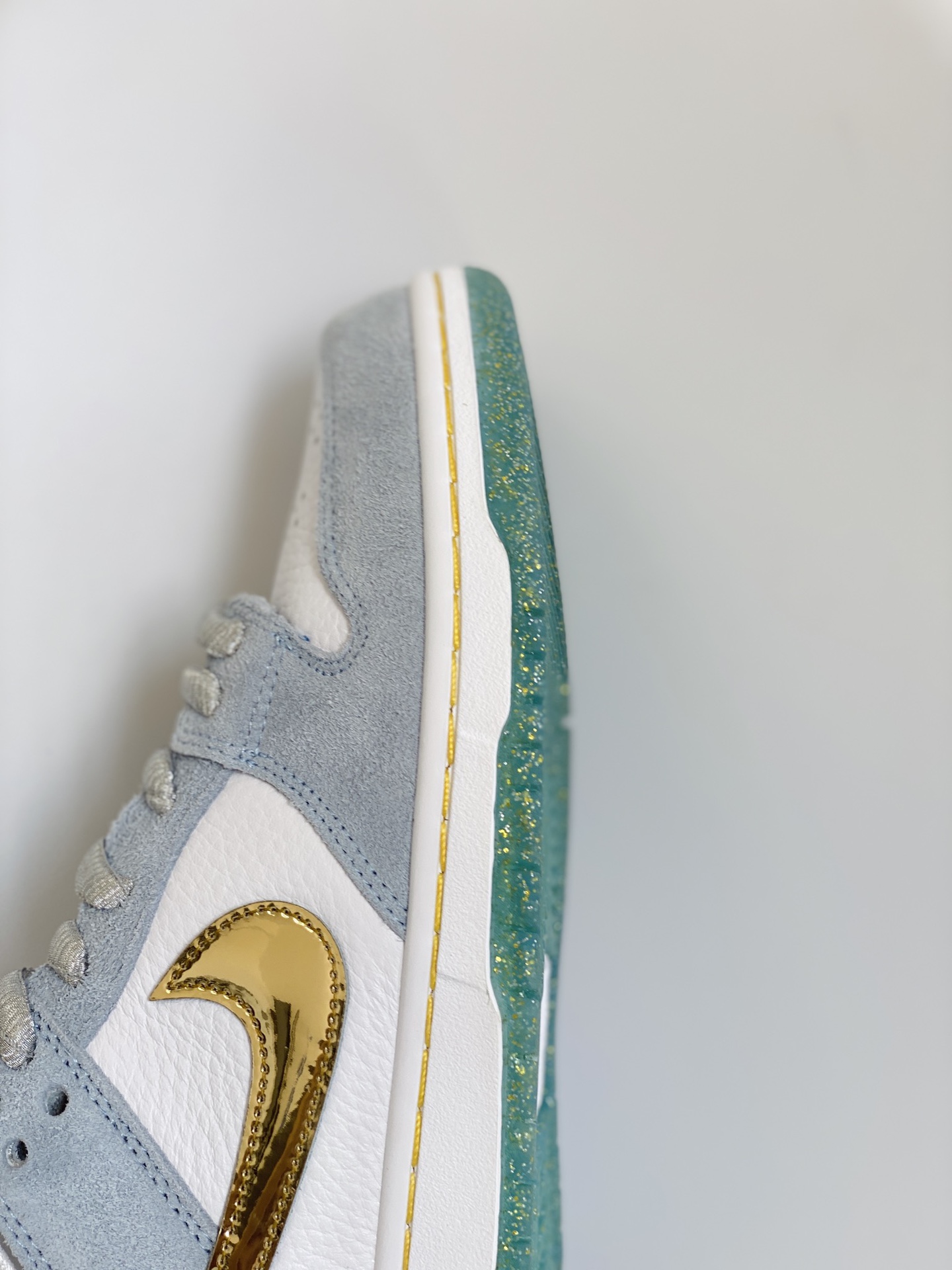 Sean Cliver dunk Low Holiday Special 蓝色情人节 冰雪奇缘 低筒 复古板鞋 休闲鞋 男鞋 女鞋  DC9936-100