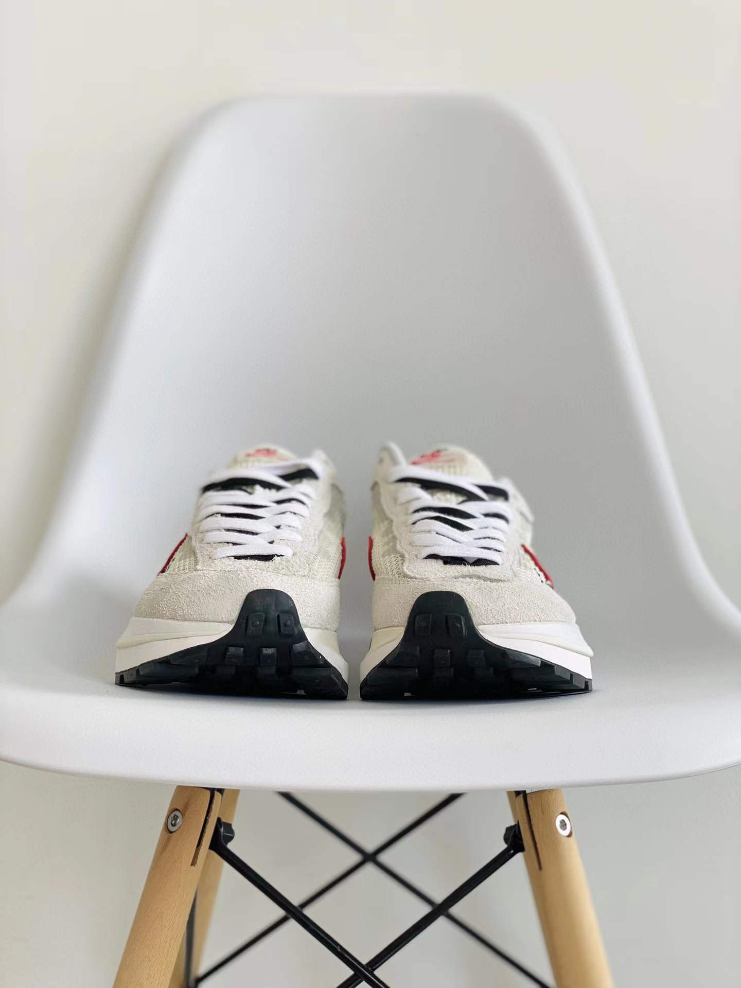 Sacai 3.0 VaporWaffle Royal Fuchsia 白红 低筒 华夫鞋 增高男女鞋 结构解构鞋 复古休闲鞋  CV1363-100