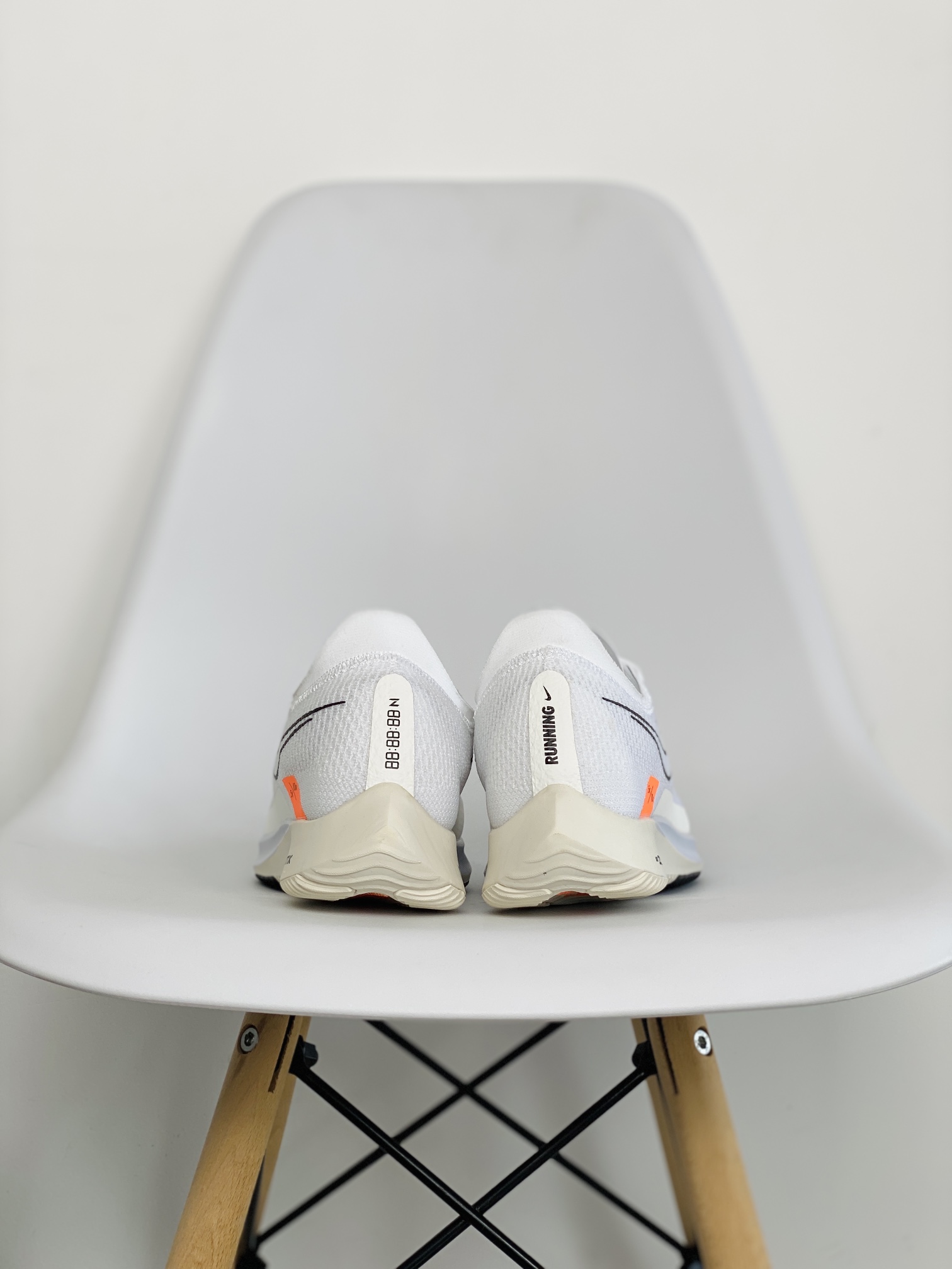 zoomX Streakfly Proto 白黑橙 低筒 减震防滑 运动鞋 跑步鞋 男鞋 女鞋  DH9275-100