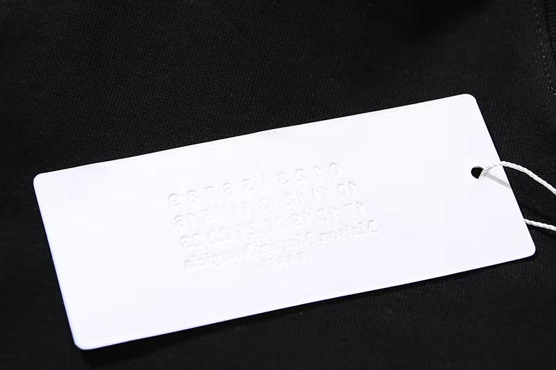 Maison Margiela 马吉拉 后背数字印花 黑色 短袖 T 恤 圆领 套头 夏季 男女同款 