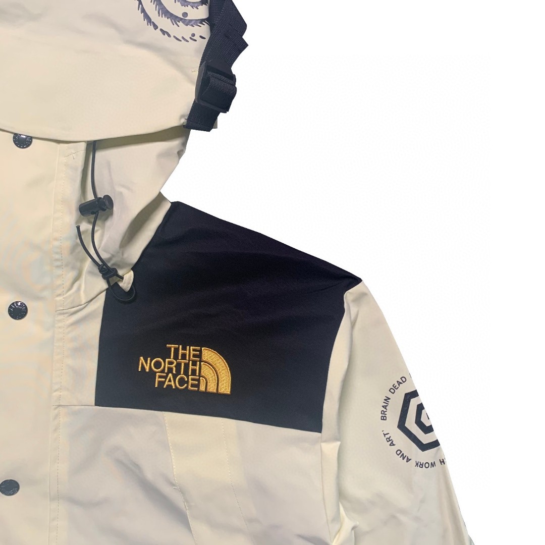 The North Face x Brain Dead 联名款 Printed Mountain Jacket 浅黄色 北面 脑死亡涂鸦冲锋衣 夾克 防水 防風 外套 男款 女款 NF0A4QR9N9Q