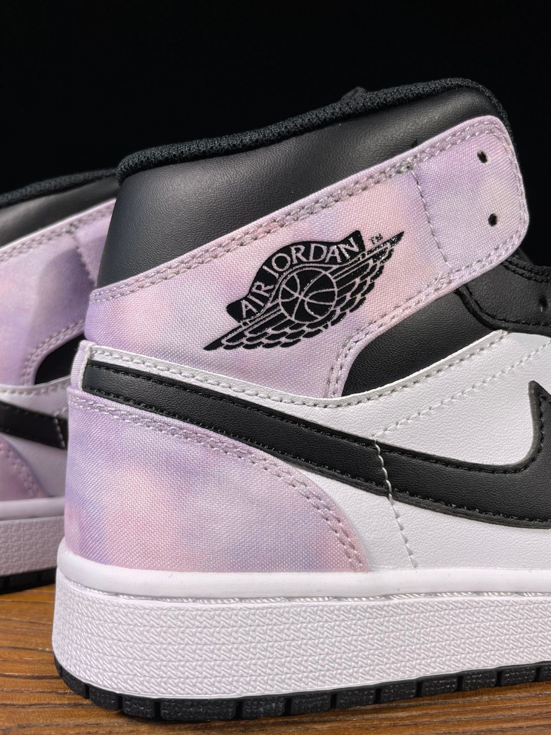 Air Jordan 1 Mid AJ1 SE Zen Master 黑白粉 扎染 篮球鞋 运动鞋 休闲鞋 男鞋 女鞋  DM1200-001