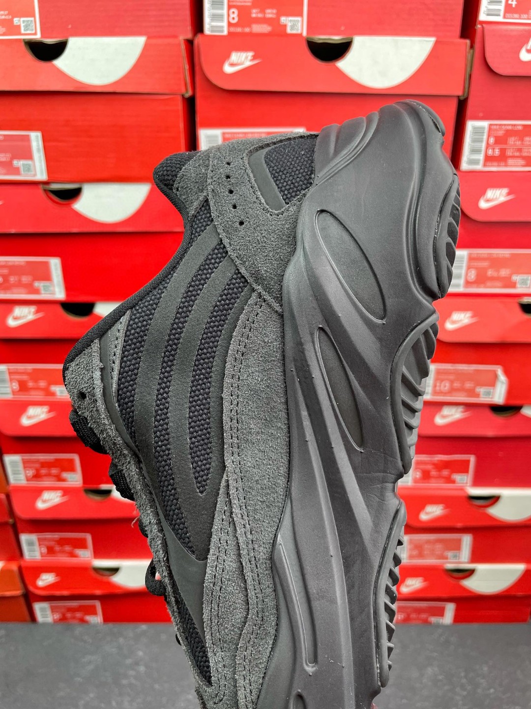 adidas originals Yeezy Boost 700V2 Vanta 黑色 黑魂 低筒 休闲鞋 运动鞋 老爹鞋 男鞋 女鞋 FU6684