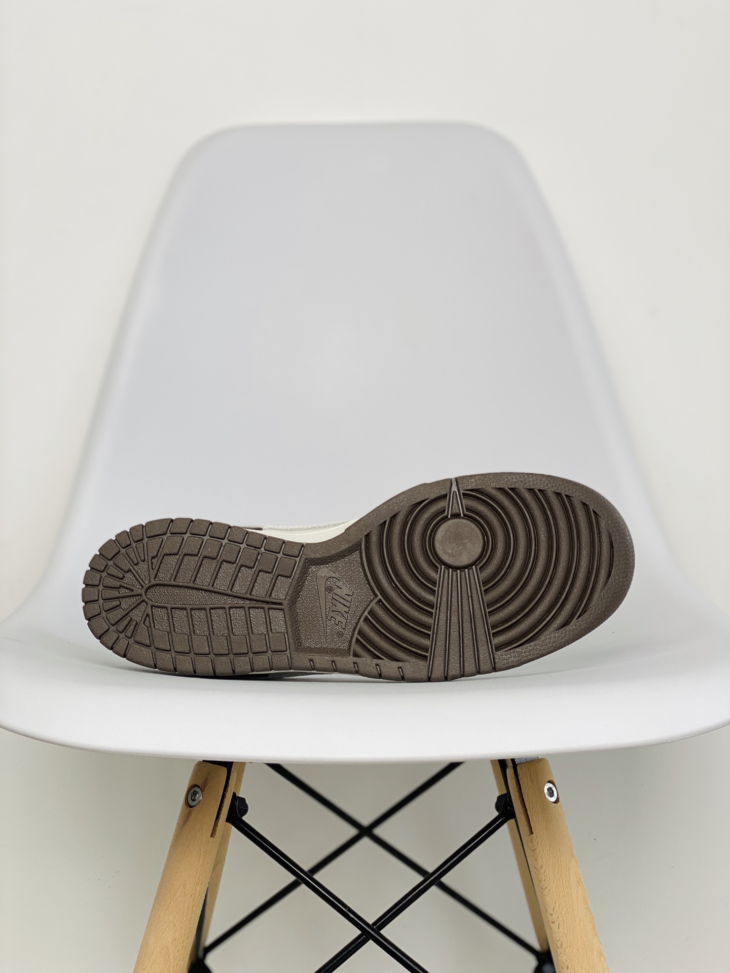 Otomo Katsuhiro Dunk Low "Steamboy OST" 大友克洋 灰棕摩卡 低筒 复古板鞋 休闲鞋 男鞋 女鞋  LF0039-001