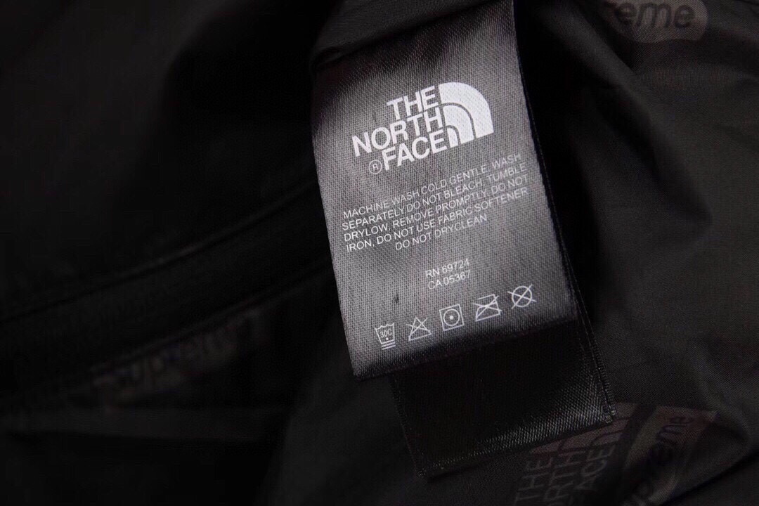 Supreme The North Face 18Fw Expedition   Jacket  聯名款 紅色 拼接 连帽冲锋衣 夾克 防水 防風 外套 男款 女款 SUP-FW18-1015