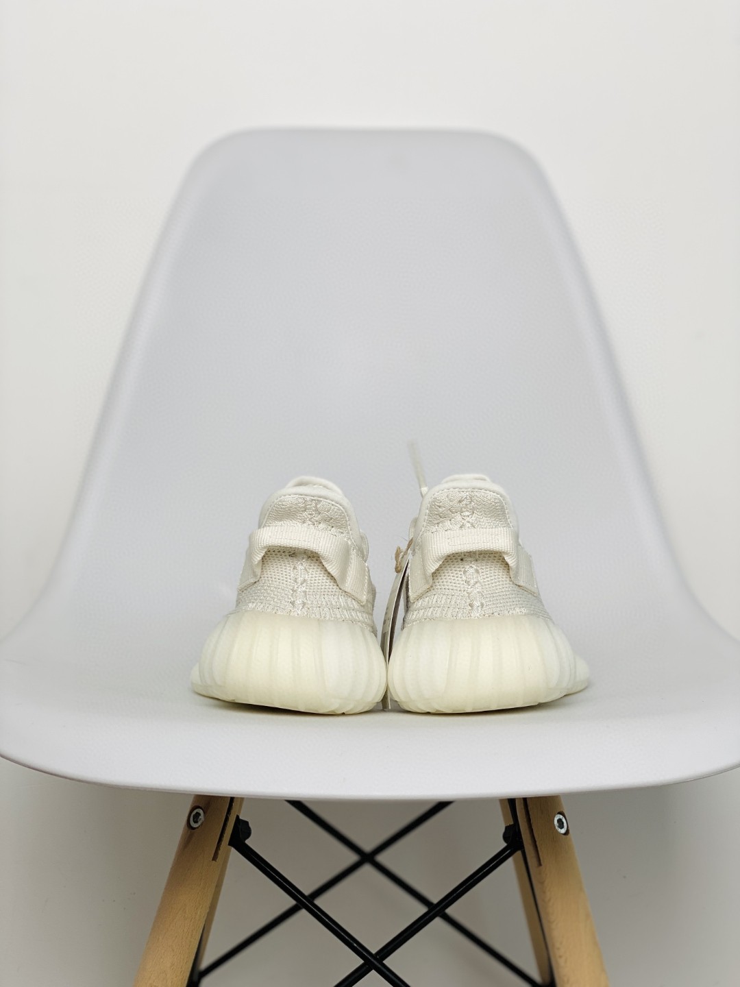 adidas originals Yeezy Boost 350 V2 Bone 白色 白冰淇淋 2.0 低筒 休闲鞋 运动鞋 男鞋 女鞋 HQ6316