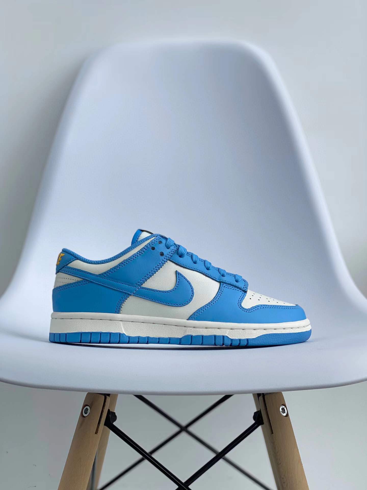 dunk Low Coast 北卡蓝 黄色刺绣 低筒 复古板鞋 休闲鞋 男鞋 女鞋 DD1503-100