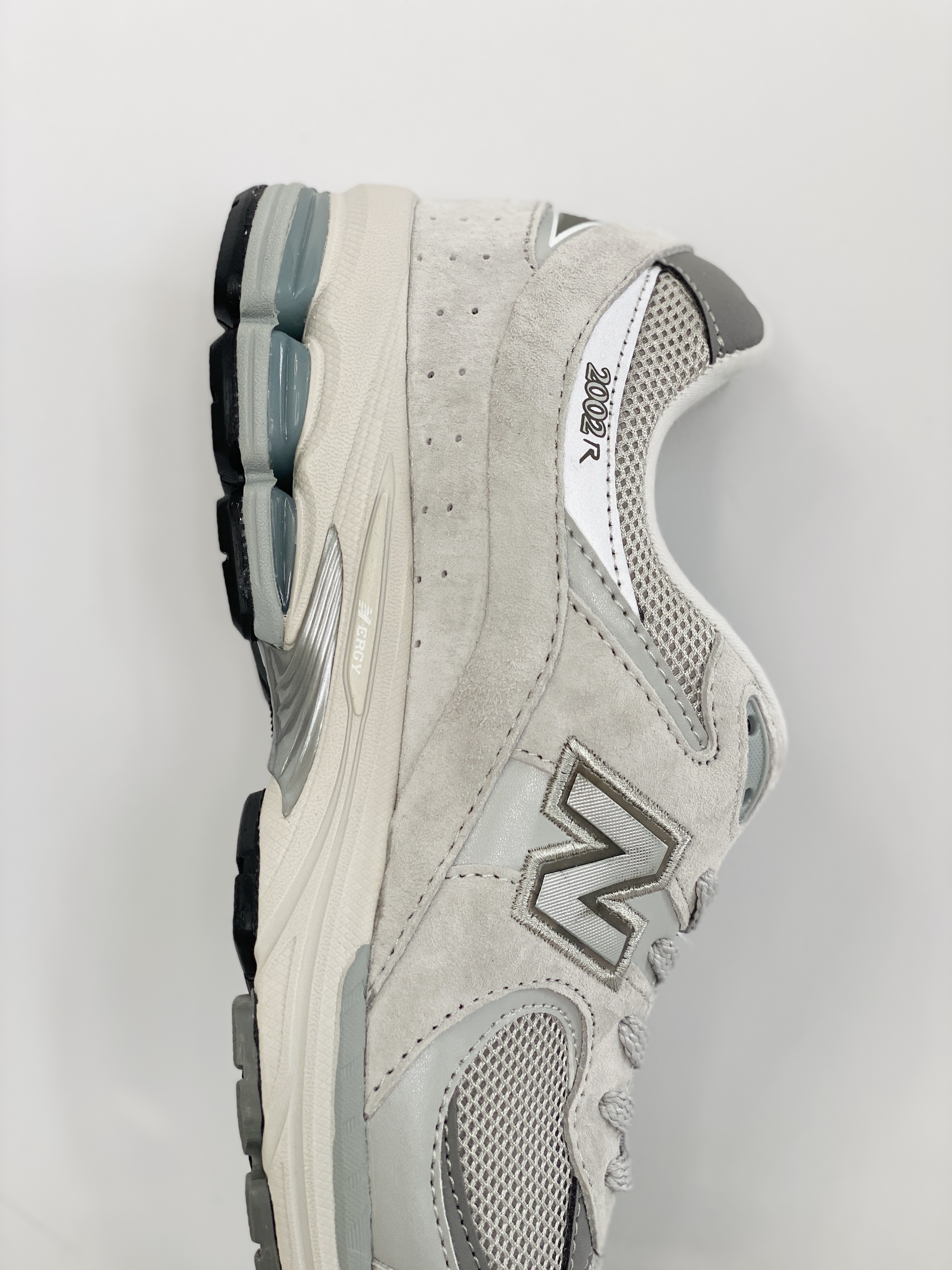 New Balance 2002R 灰色  低筒 跑步鞋 运动鞋 休闲鞋 男鞋 女鞋  ML2002R0