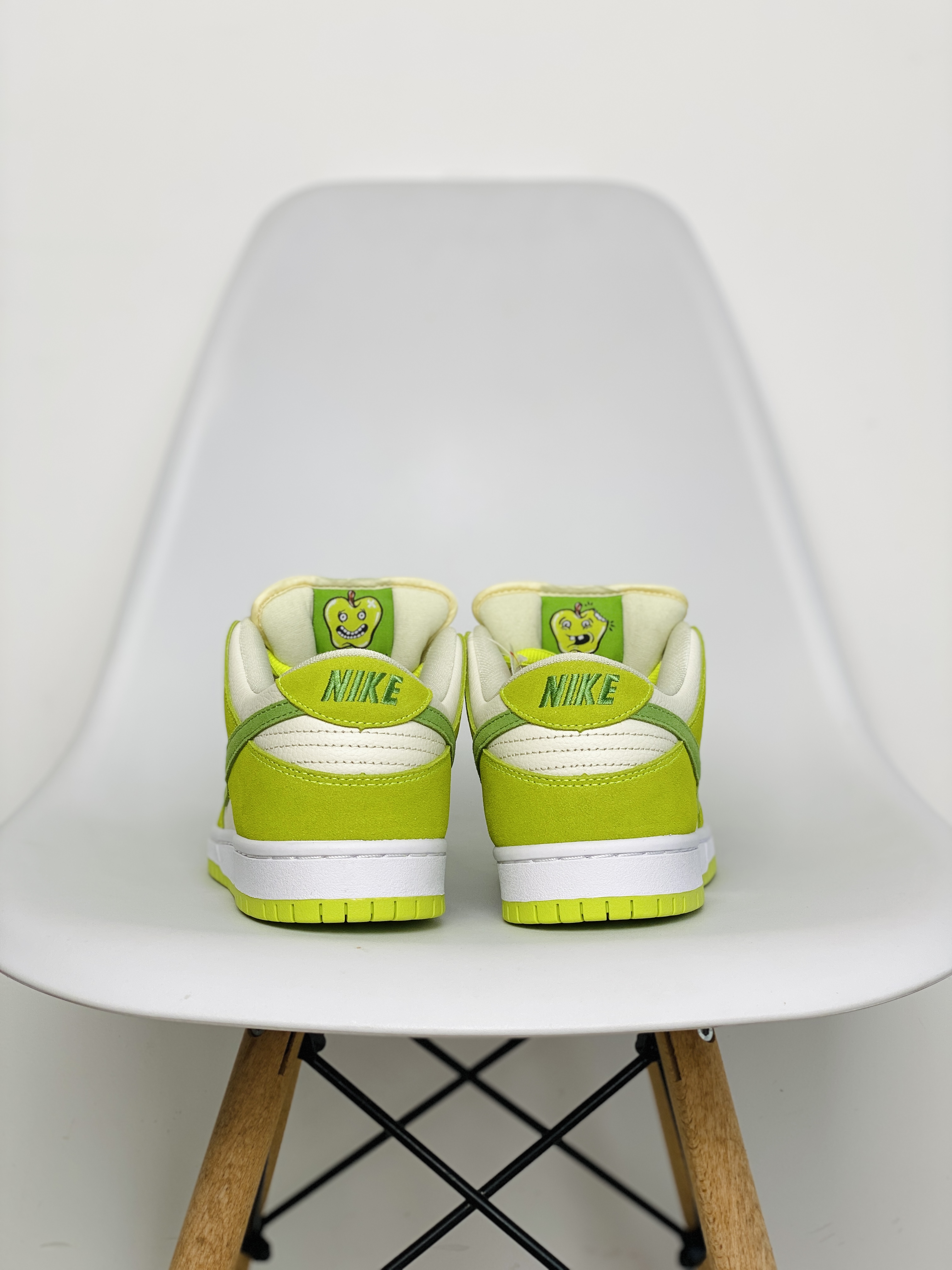 dunk Low Sour Apple 青苹果 低筒 复古板鞋 休闲鞋 男鞋 女鞋 DM0807-300