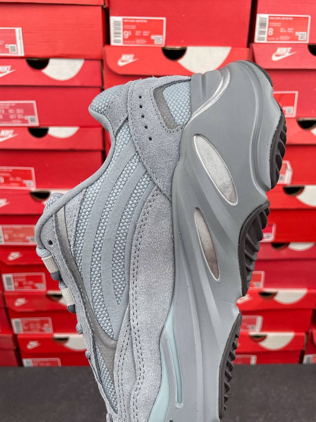 adidas originals Yeezy Boost 700V2  Hospital Blue 雾霾蓝 低筒 休闲鞋 运动鞋 老爹鞋 男鞋 女鞋 FV8424