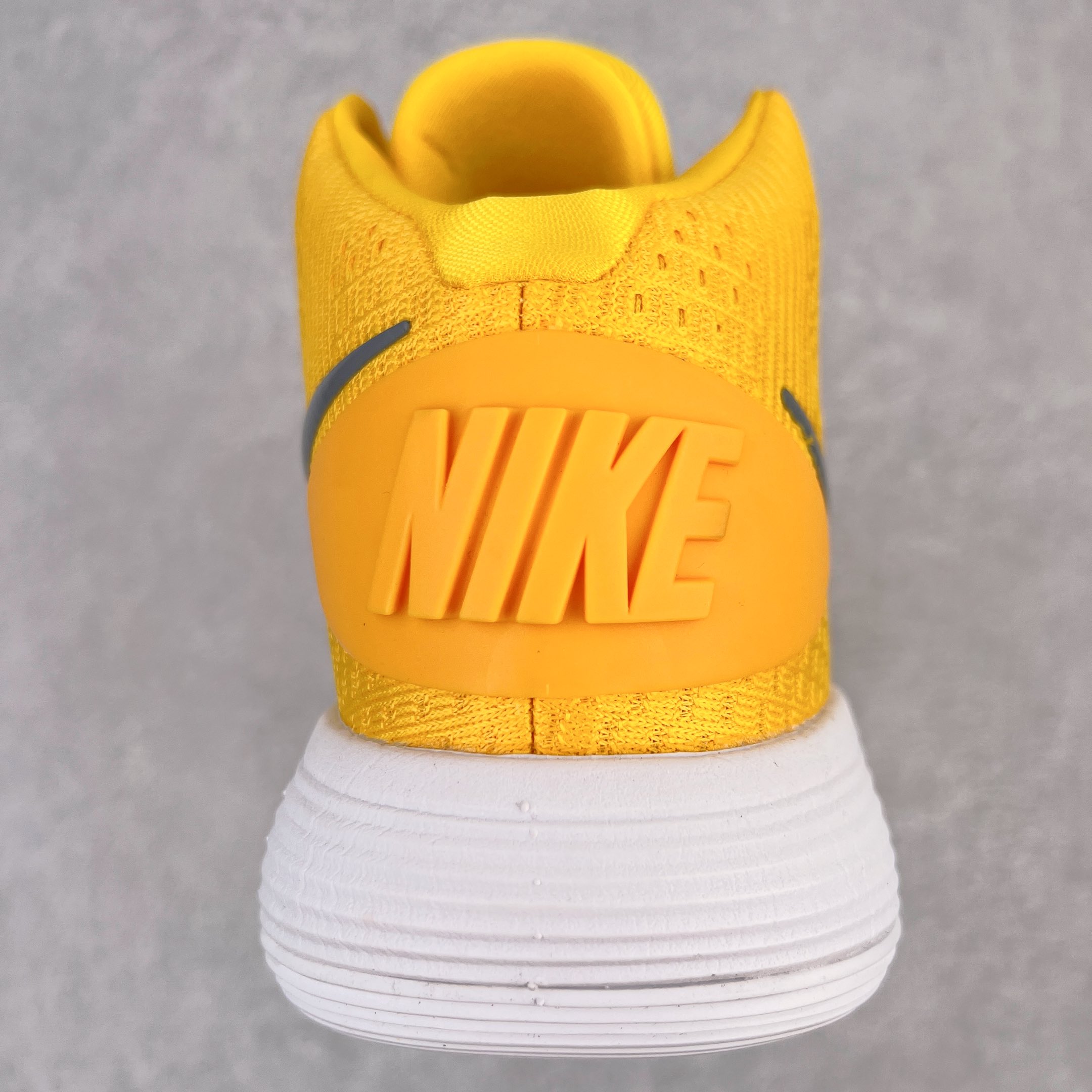 Hyperdunk 2017 TB 黄色  高筒 减震防滑 实战鞋 篮球鞋 男鞋  