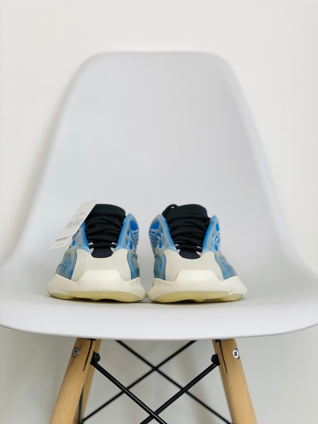 adidas Yeezy 700V3 Arzareth 极光 低筒 休闲鞋 运动鞋 老爹鞋 男鞋 女鞋 G54850