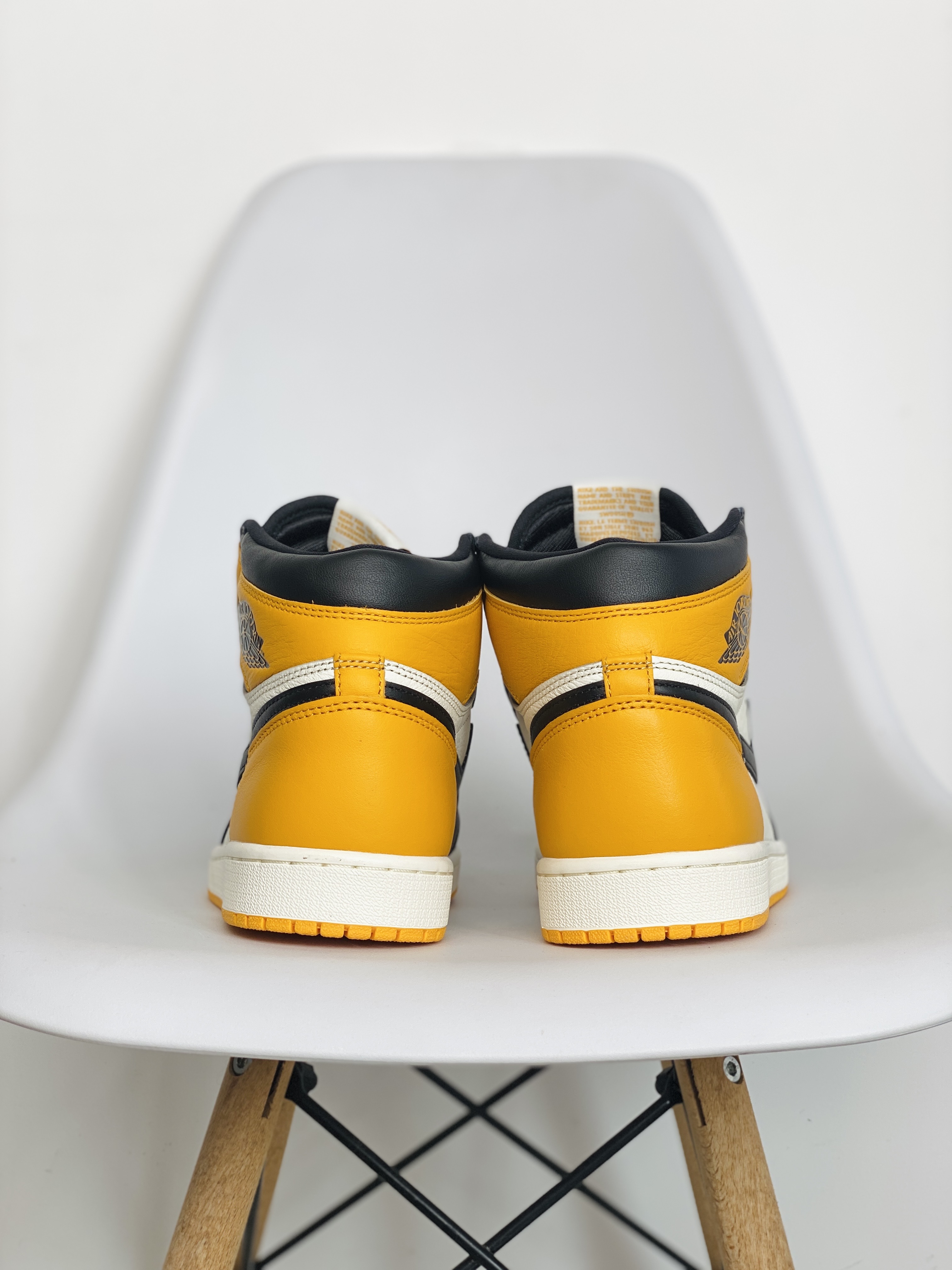 Air Jordan 1 AJ1 Retro High  OG Taxi 黑黄脚趾 出租车  高筒 休闲鞋 男鞋 板鞋  555088-711