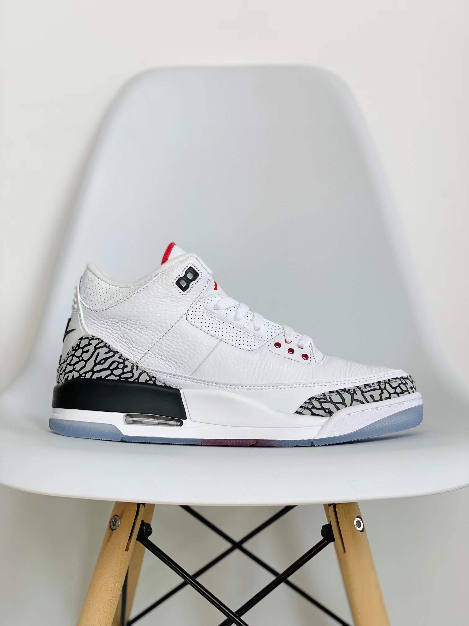 Air Jordan 3 Retro Free Throw Line White Cement 2018 白水泥 罰球線 AJ 3低筒 休闲鞋 篮球鞋 板鞋 男鞋 923096-101