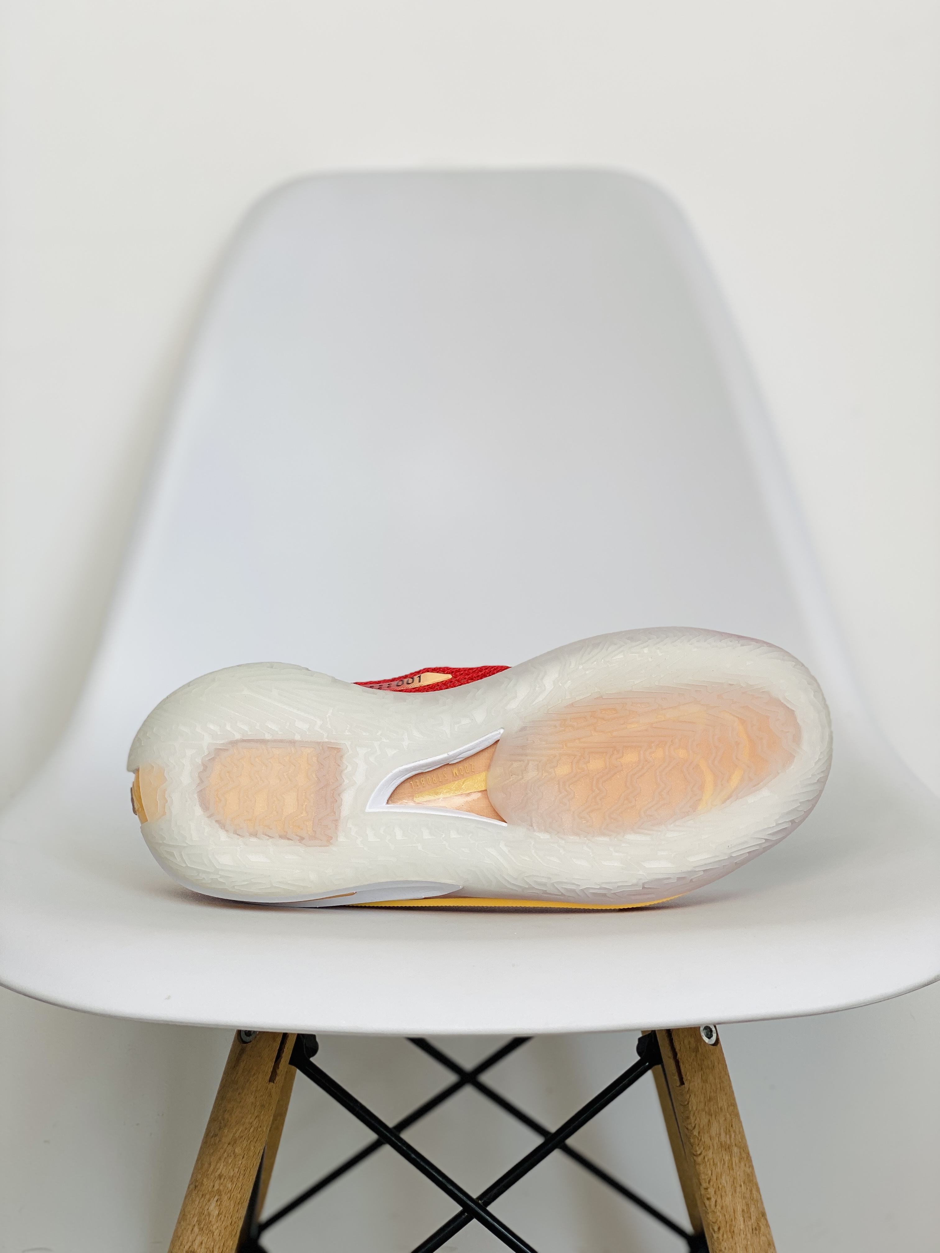 外贸 GT Cut 白红 低筒 篮球鞋 球鞋 实战鞋 全掌气垫 TPU抗扭 男鞋 CZ0176-100