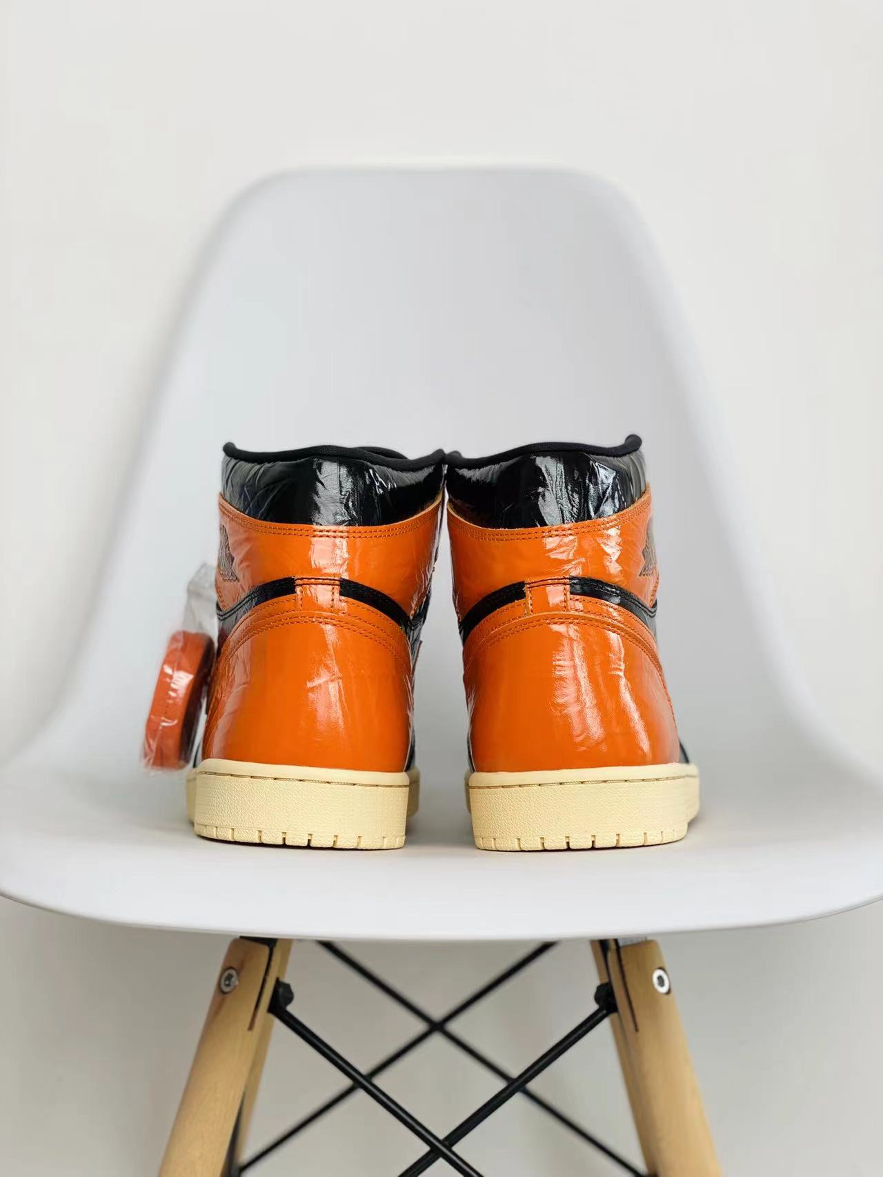 Air Jordan 1 AJ1 Retro OG 豬油扣碎 高筒 休闲鞋 男鞋 板鞋  555088-028