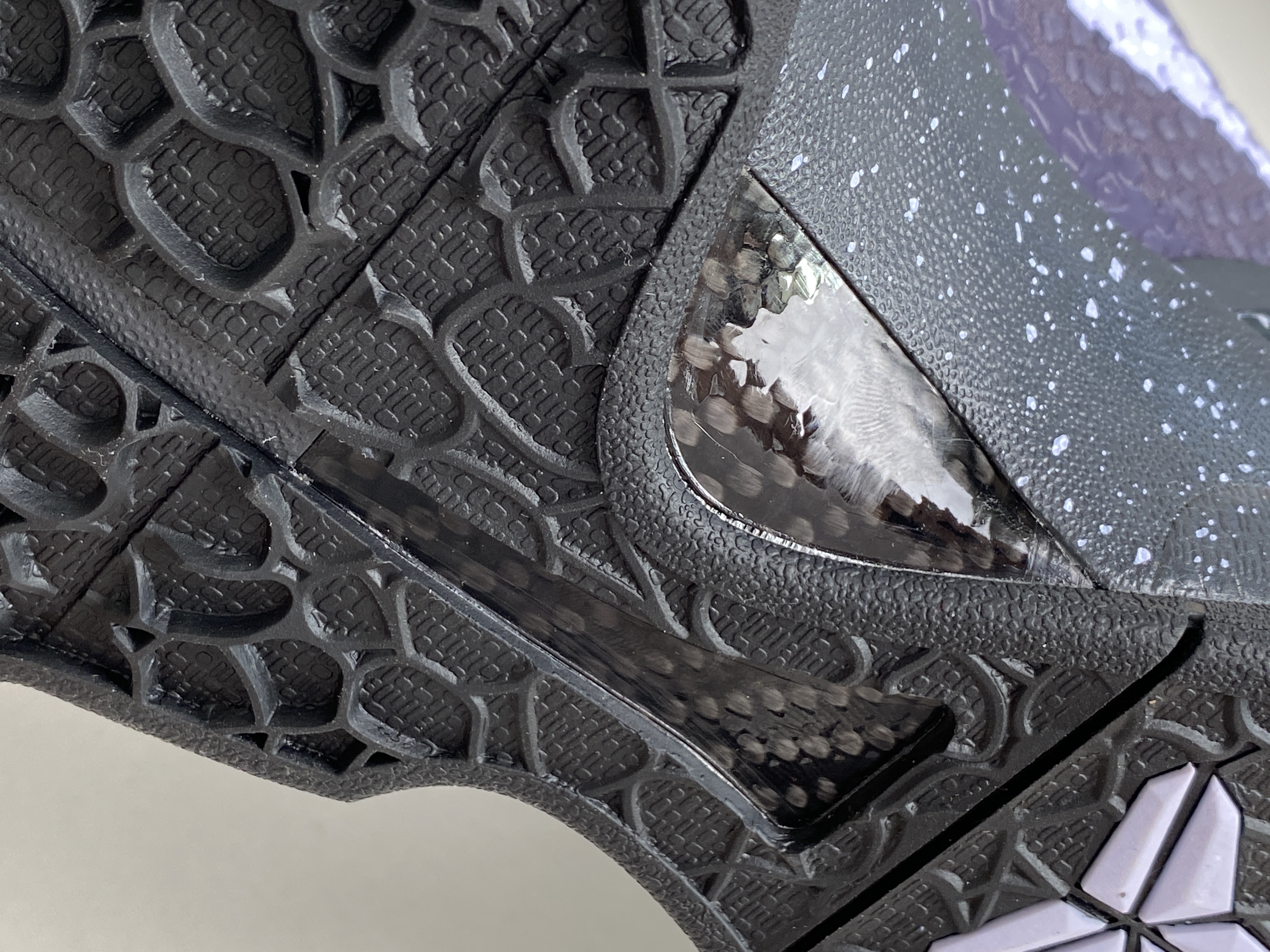 无现货 需预定 H12 Kobe 6 EYBL 前掌Zoom Turbo 气垫 后掌EVA缓震 球鞋 籃球鞋 實戰鞋 前後氣墊 真碳板 男鞋   DM2825-001