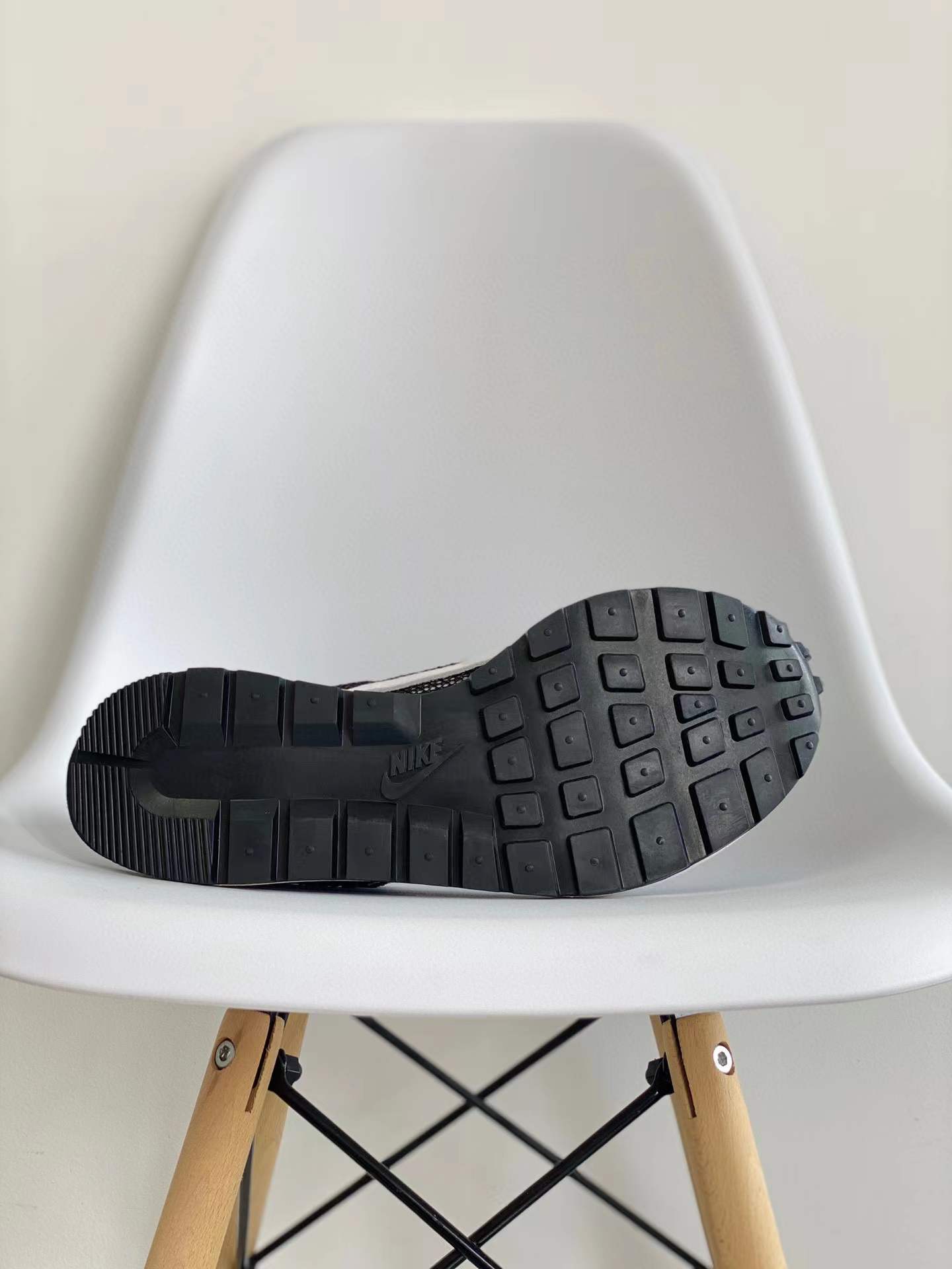 Sacai 3.0 VaporWaffle Black and White 黑白 低筒 华夫鞋 增高男女鞋 结构解构鞋 复古休闲鞋  CV1363-001