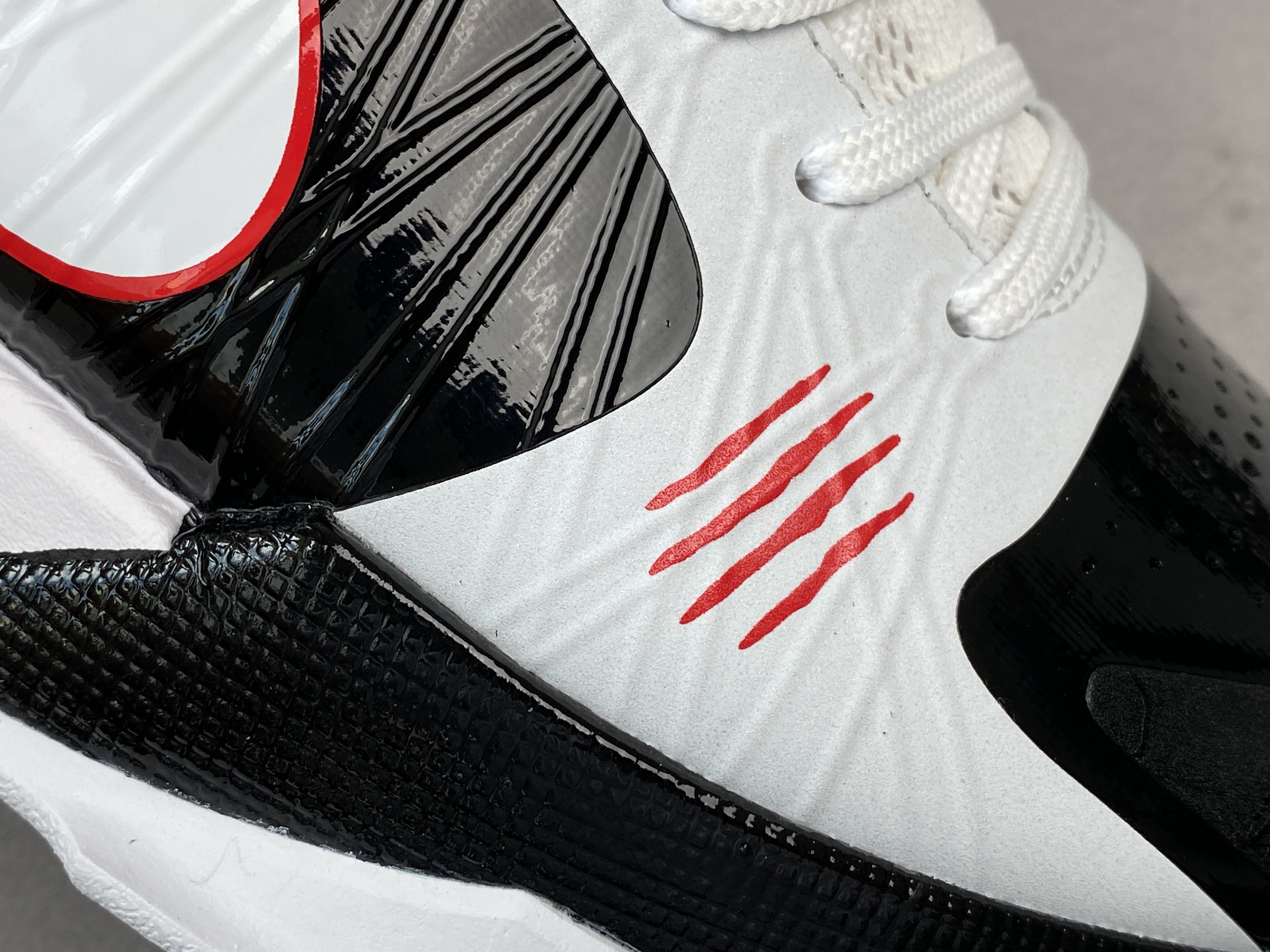 S2外貿 KOBE5 Bruce Lee Alt 黑白 李小龙  低筒 前掌气垫 球鞋 籃球鞋 實戰鞋  真碳板 男鞋CD4991-101