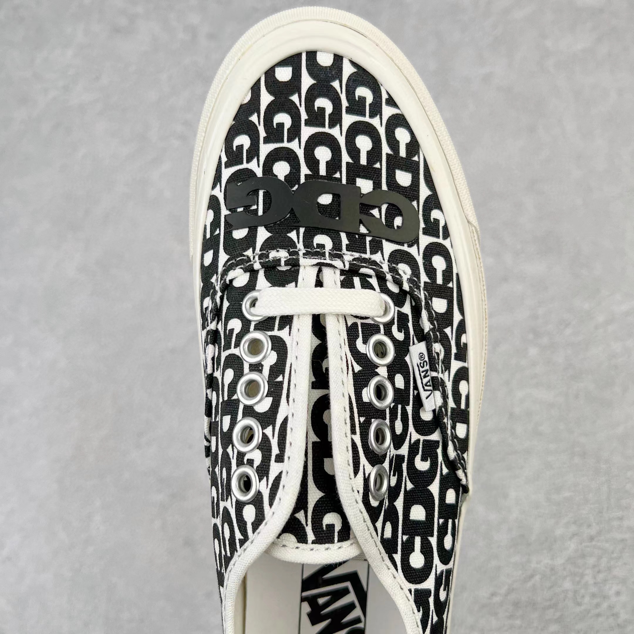 Comme des Garcons x Vans Authentic CDG Logo 川久保玲 低筒 休闲鞋 板鞋 滑板鞋 男鞋 女鞋 VN0A4BV9SHM