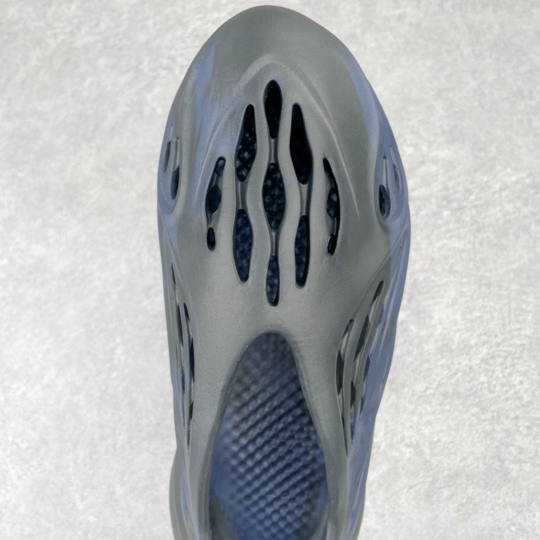 adidas originals Yeezy Foam Runner Mineral Blue 矿物蓝 午夜蓝 运动凉鞋 洞洞鞋 拖鞋 室内室外拖 男鞋 女鞋  GV7903
