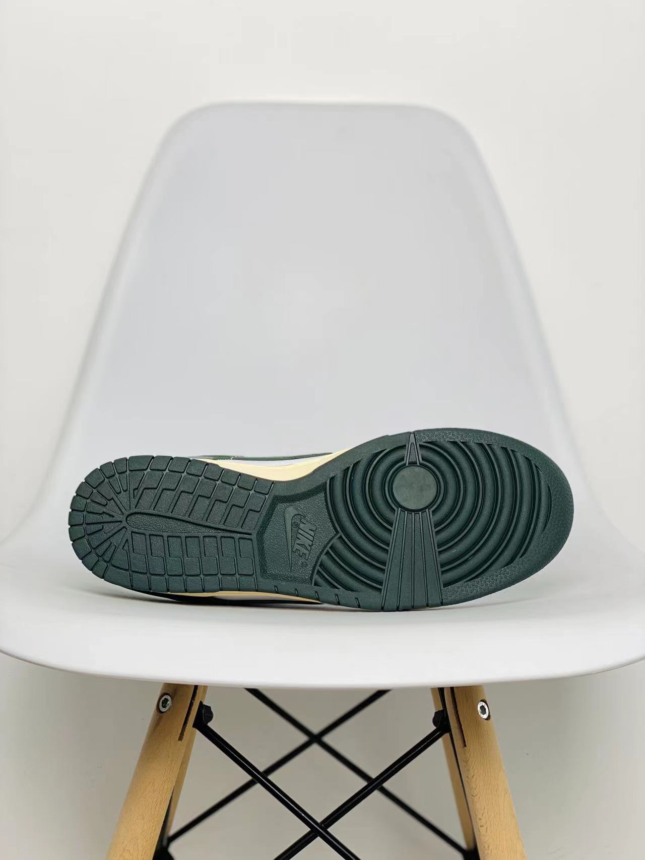 dunk Low Vintage Green 复古绿 做旧 白绿  低筒 复古板鞋 休闲鞋 男鞋 女鞋  DQ8580-100