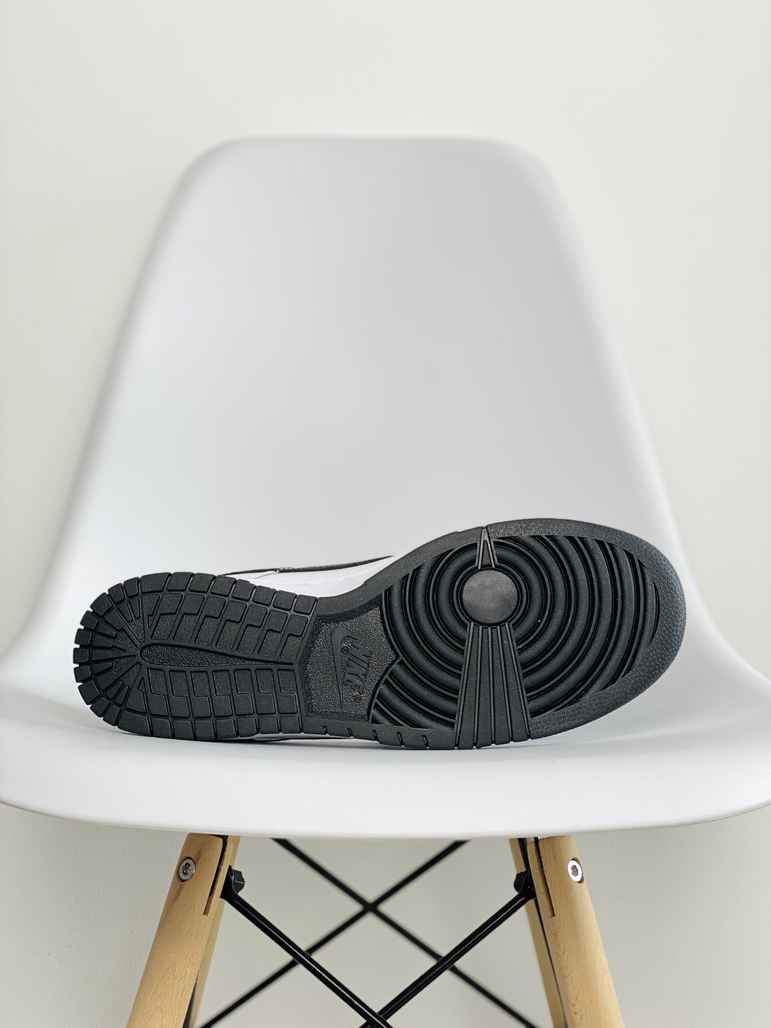 dunk Low Reverse Panda 白黑 反转熊猫 低筒 复古板鞋 休闲鞋 男鞋 女鞋  DD1503-113