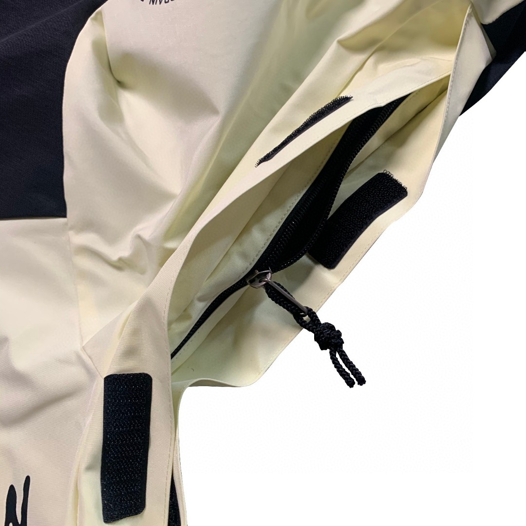 The North Face x Brain Dead 联名款 Printed Mountain Jacket 浅黄色 北面 脑死亡涂鸦冲锋衣 夾克 防水 防風 外套 男款 女款 NF0A4QR9N9Q