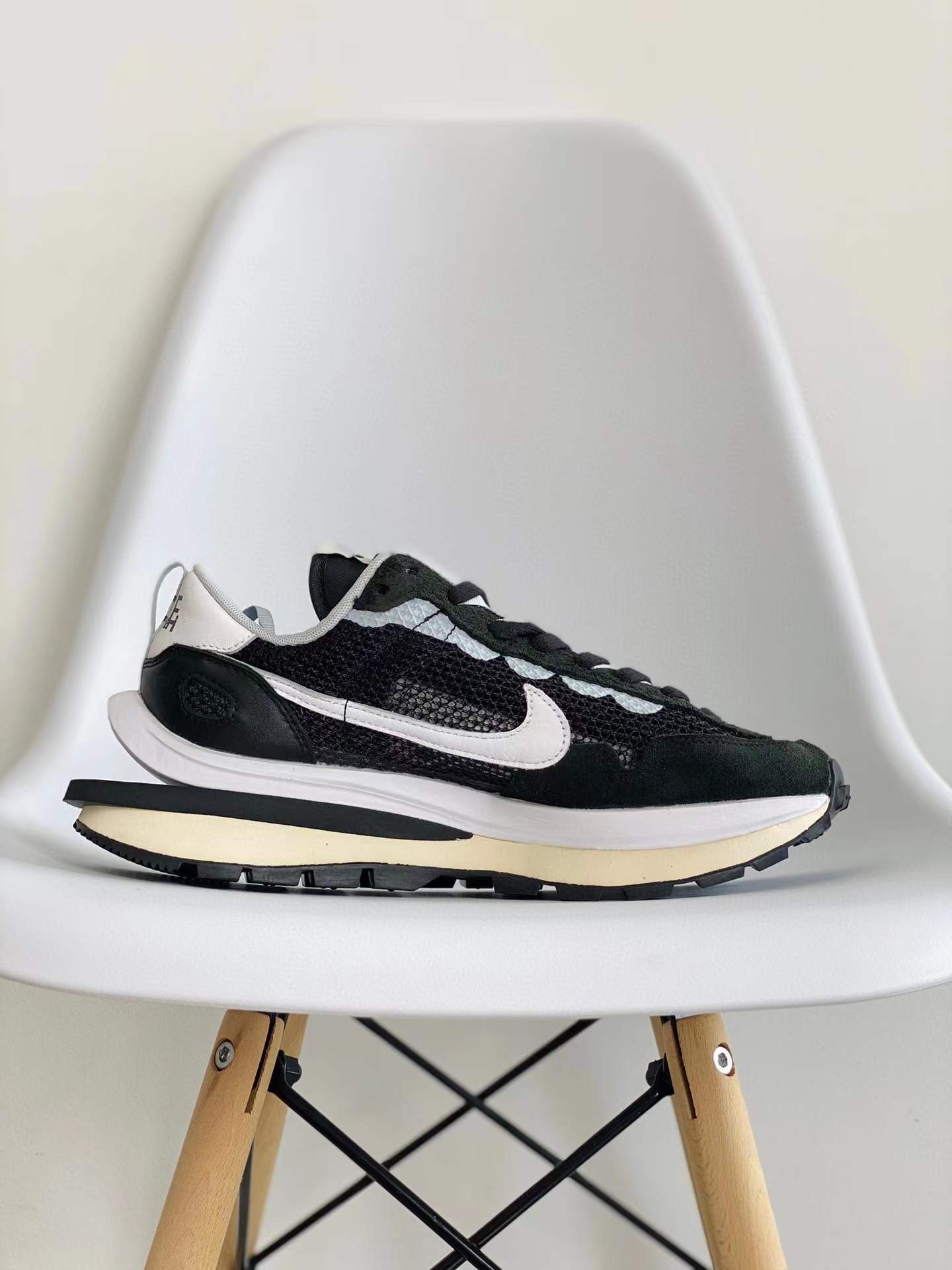 Sacai 3.0 VaporWaffle Black and White 黑白 低筒 华夫鞋 增高男女鞋 结构解构鞋 复古休闲鞋  CV1363-001