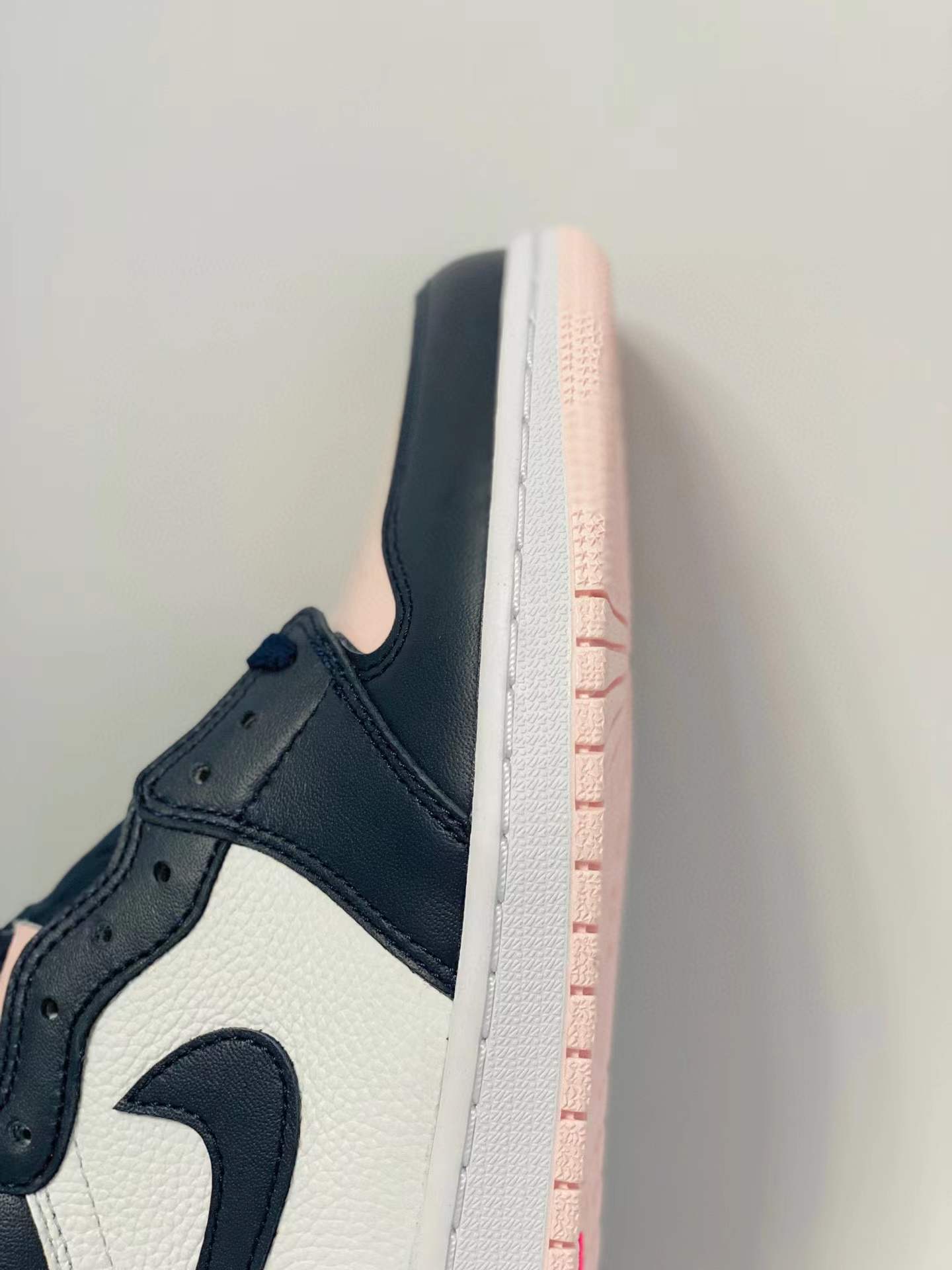 Air Jordan 1 AJ1 Retro OGAtmosphere 黑粉腳趾 漆皮 篮球鞋 高筒 休闲鞋 女鞋 男鞋 板鞋 DD9335-641