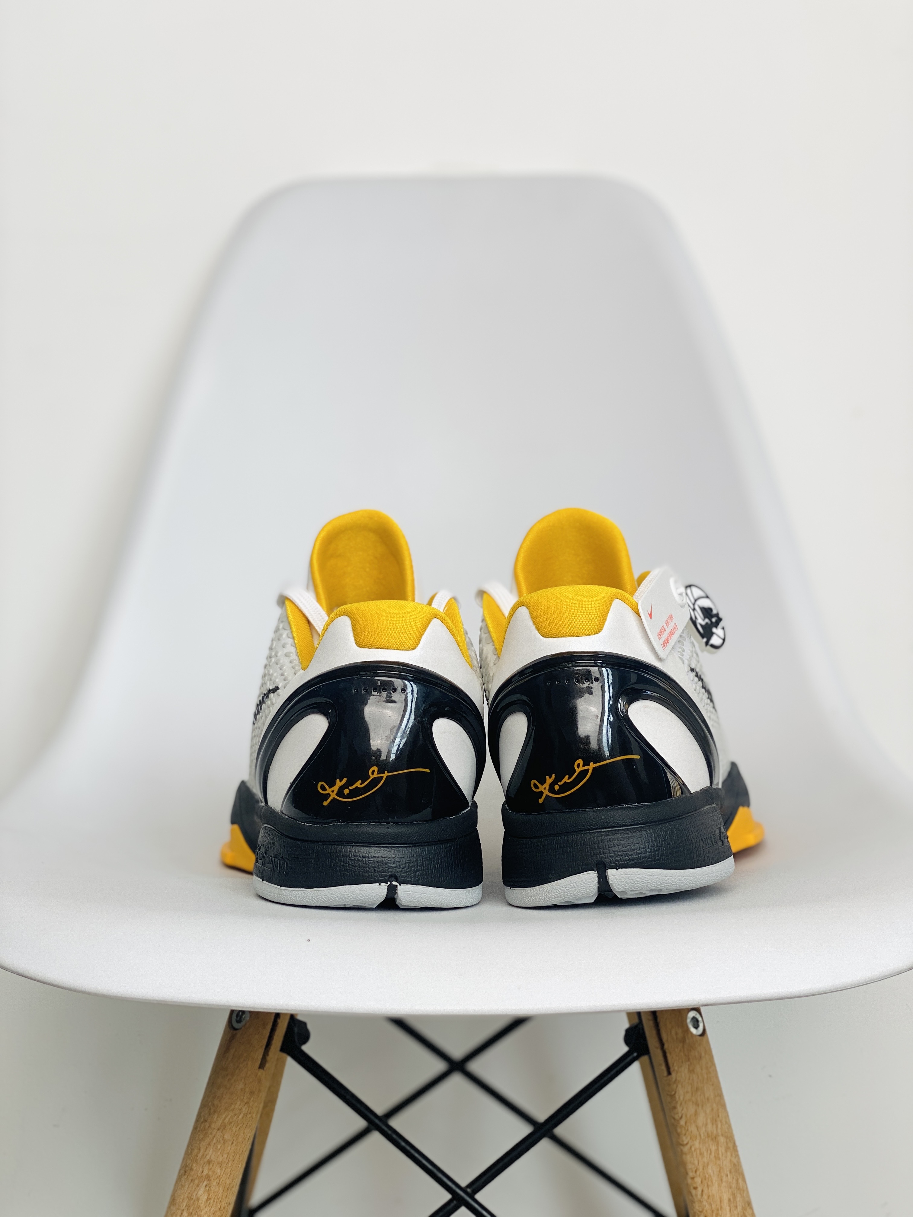 滅世純原 KOBE6 White Del Sol  季後賽 2021復刻 科比 6 低筒 球鞋 籃球鞋 實戰鞋 前後氣墊 真碳板 男鞋 CW2190-100