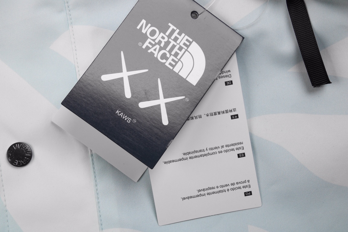 The North Face KAWS 1986 mOUTAIN Jacket 聯名款 藍色 戶外拼色连帽冲锋衣 夾克 防水 防風 透氣 外套 男款 女款 NF0A7WLW-763
