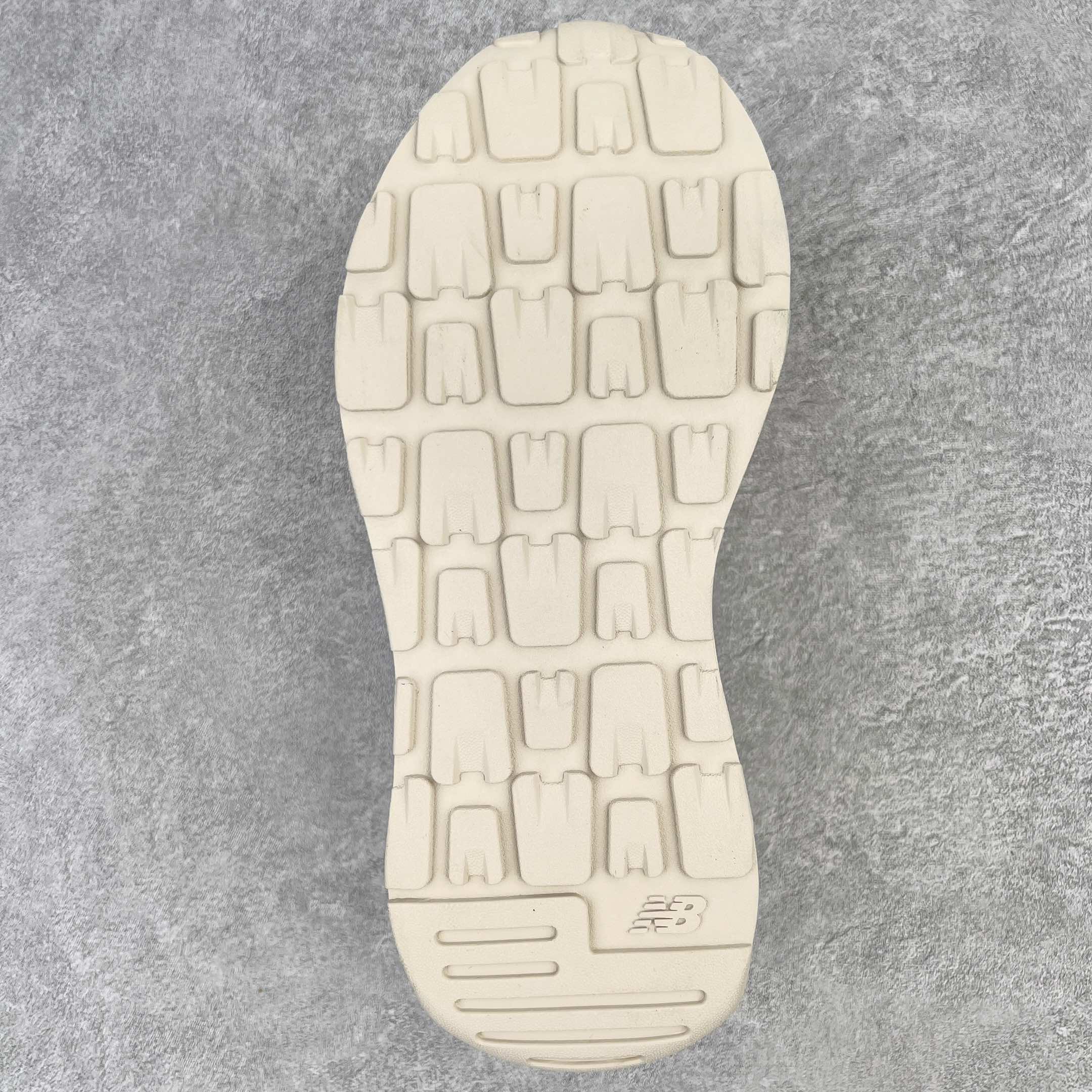 New Balance  NB5740 黑卡其 中国年 低筒 复古慢跑鞋 板鞋 运动鞋 休闲鞋 男鞋 女鞋 U5740CNB