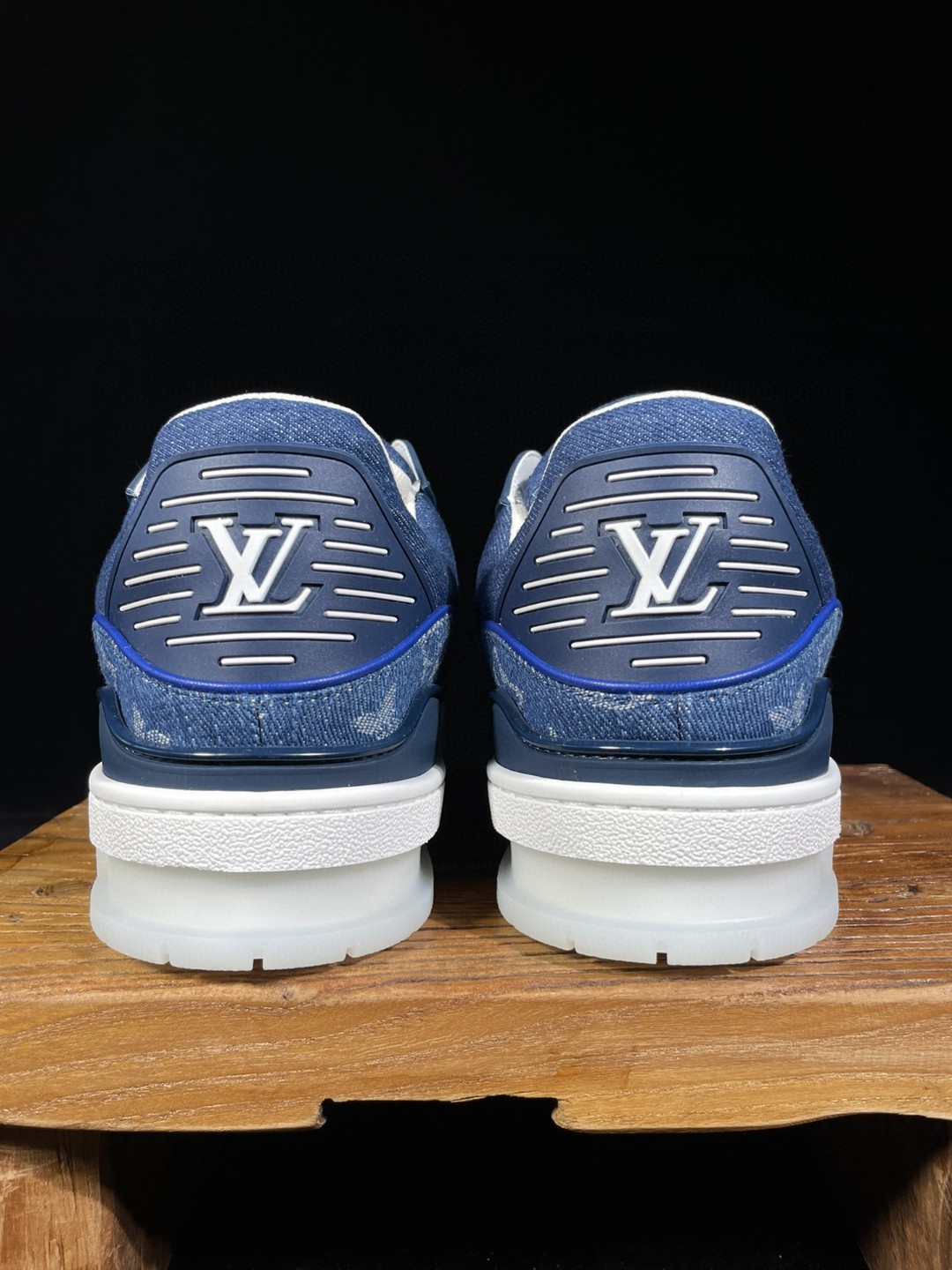 Louis Vuitton 路易威登 Trainer 蓝色 低筒 休闲鞋 板鞋 运动鞋 男鞋 女鞋 1A7S54