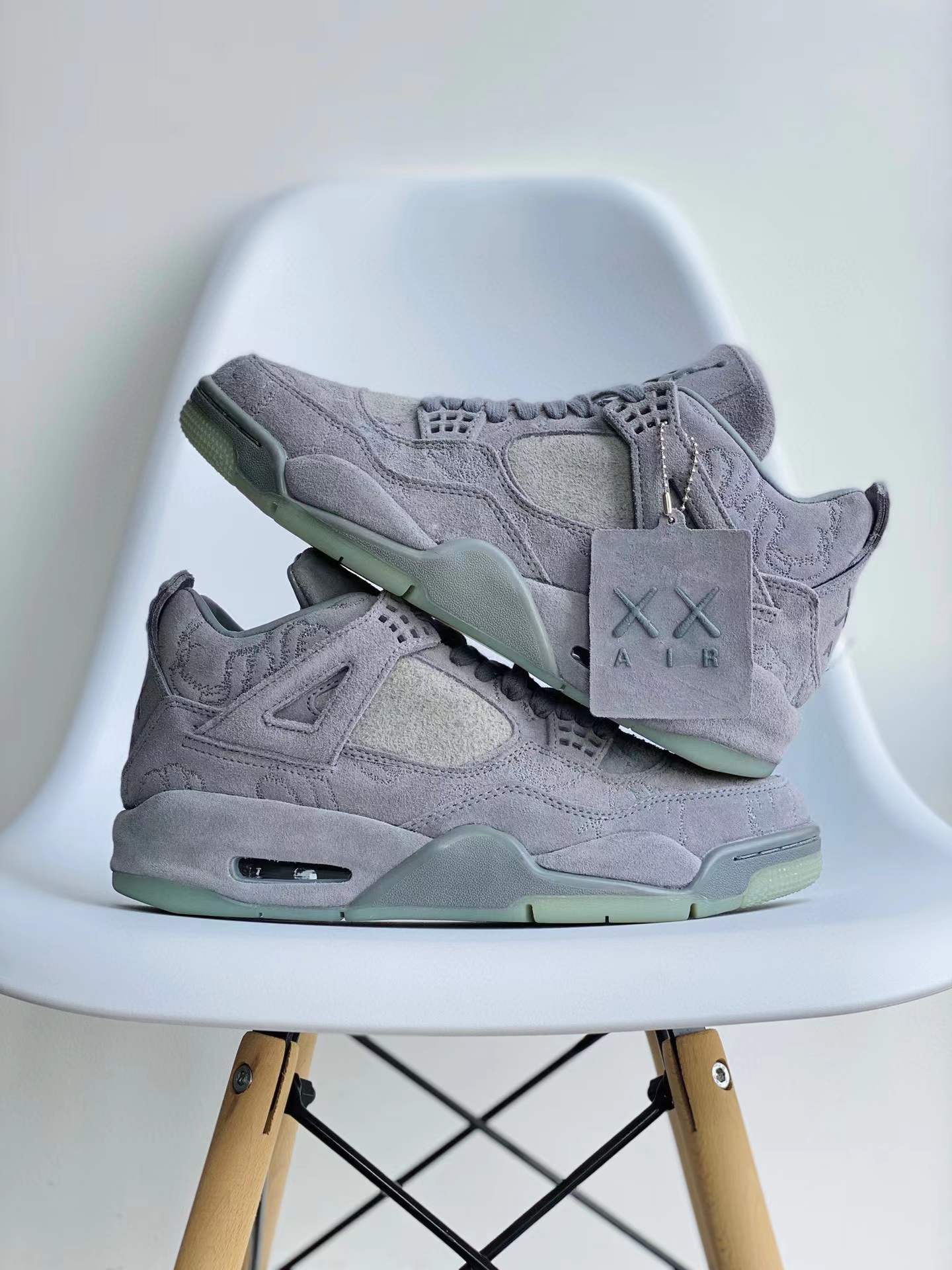 Kaws clearance aj 4