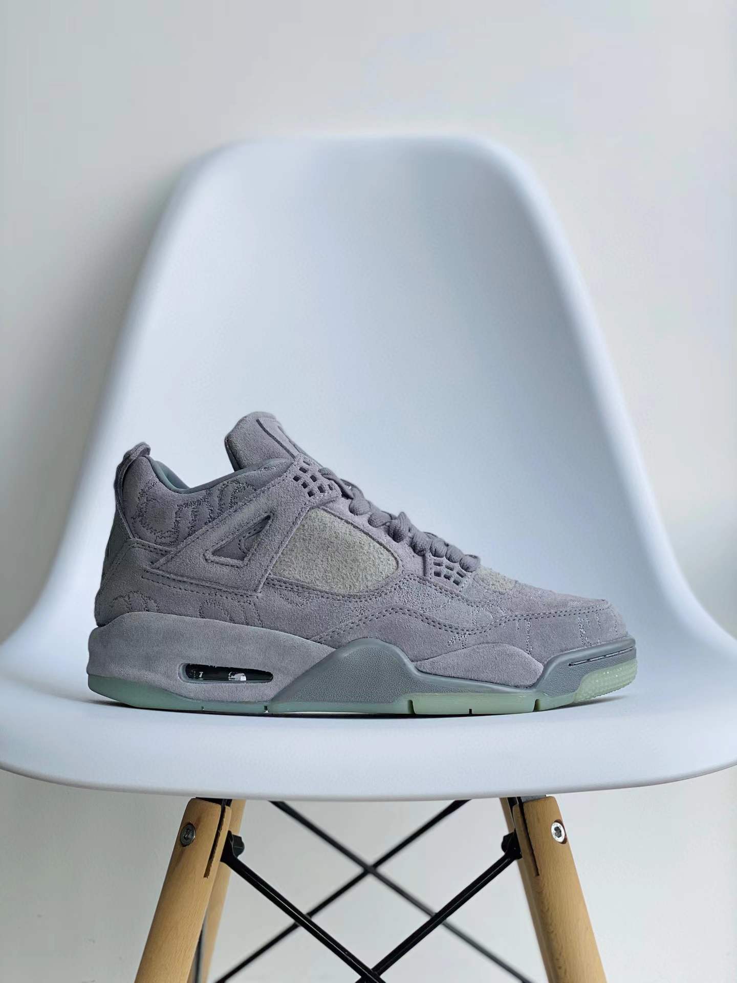 Air Jordan 4 AJ4 Retro Kaws 灰色 夜光 低筒 男鞋 女鞋 籃球鞋 板鞋 930155-003