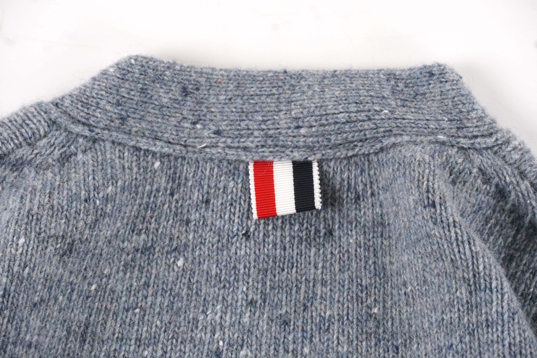 Thom Browne 条纹提花羊毛衫 灰色 针织衫 开衫 毛衣 外套 长袖 男女同款 