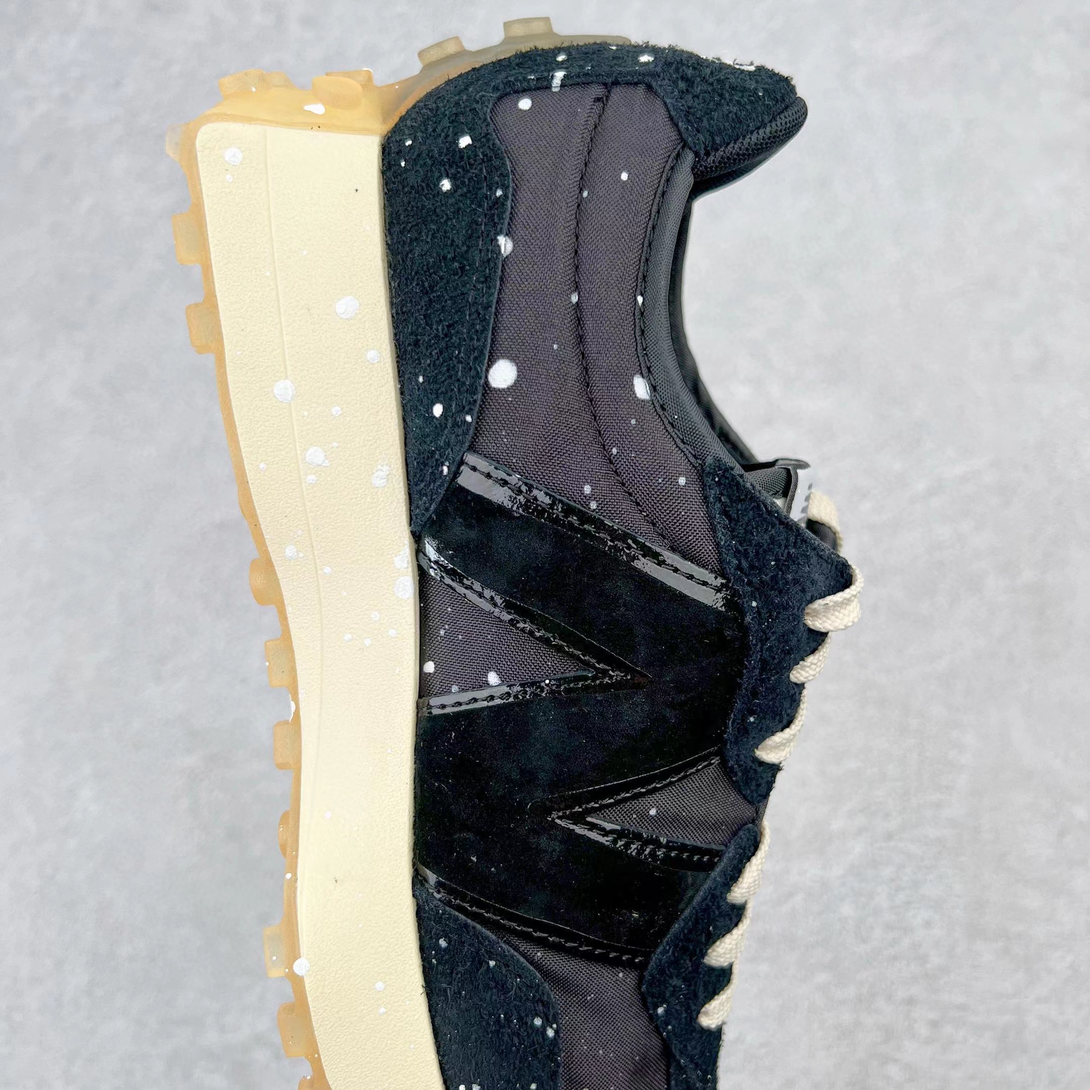 Joshua Vides New Balance 327 黑色 二次元  低筒 复古慢跑鞋 休闲鞋 板鞋 运动鞋 男鞋 女鞋 MS327JSV