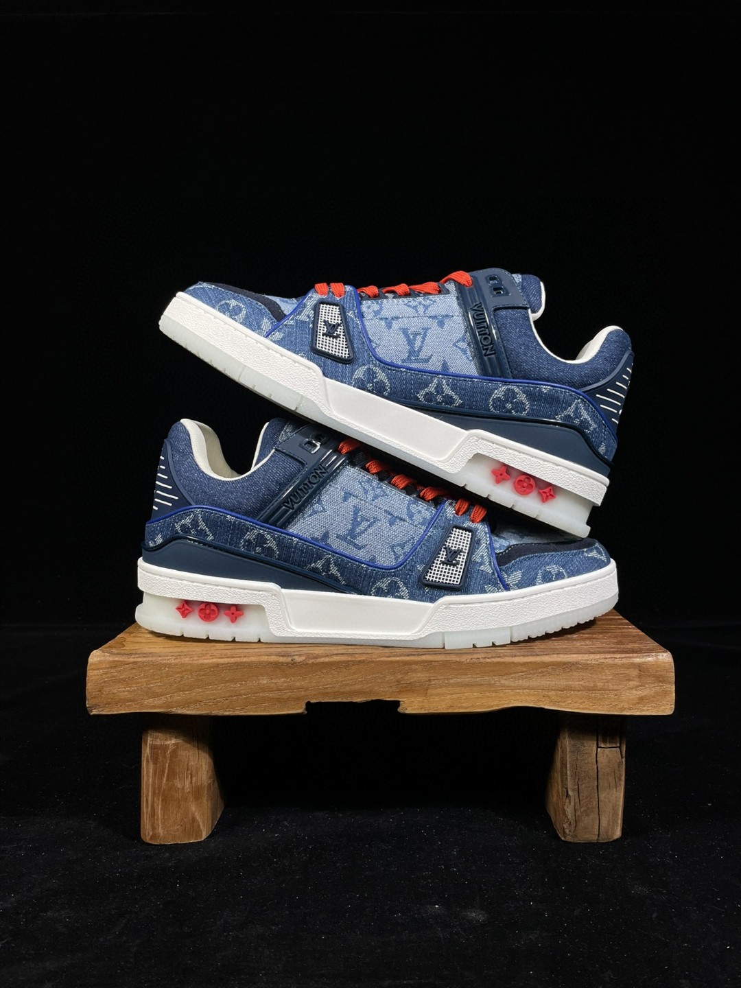 Louis Vuitton 路易威登 Trainer 中国限定 牛仔蓝红 低筒 休闲鞋 板鞋 男鞋 女鞋 1A8TSK