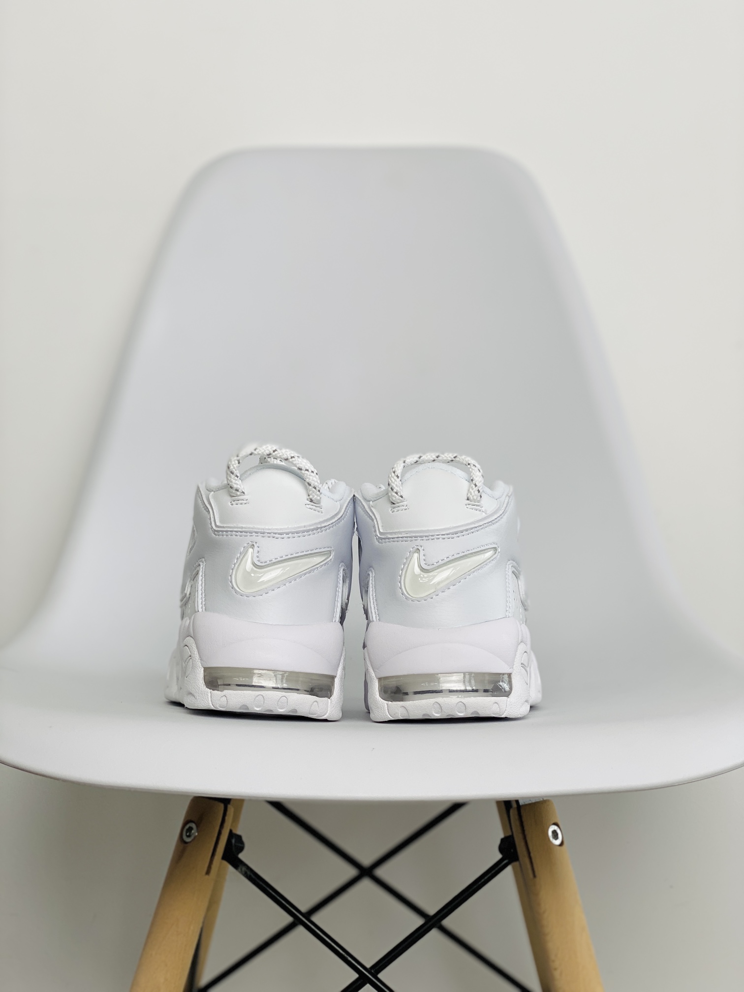 Air More Uptempo Triple White 纯白 男鞋 女鞋 休闲鞋 板鞋 篮球鞋 921948-100