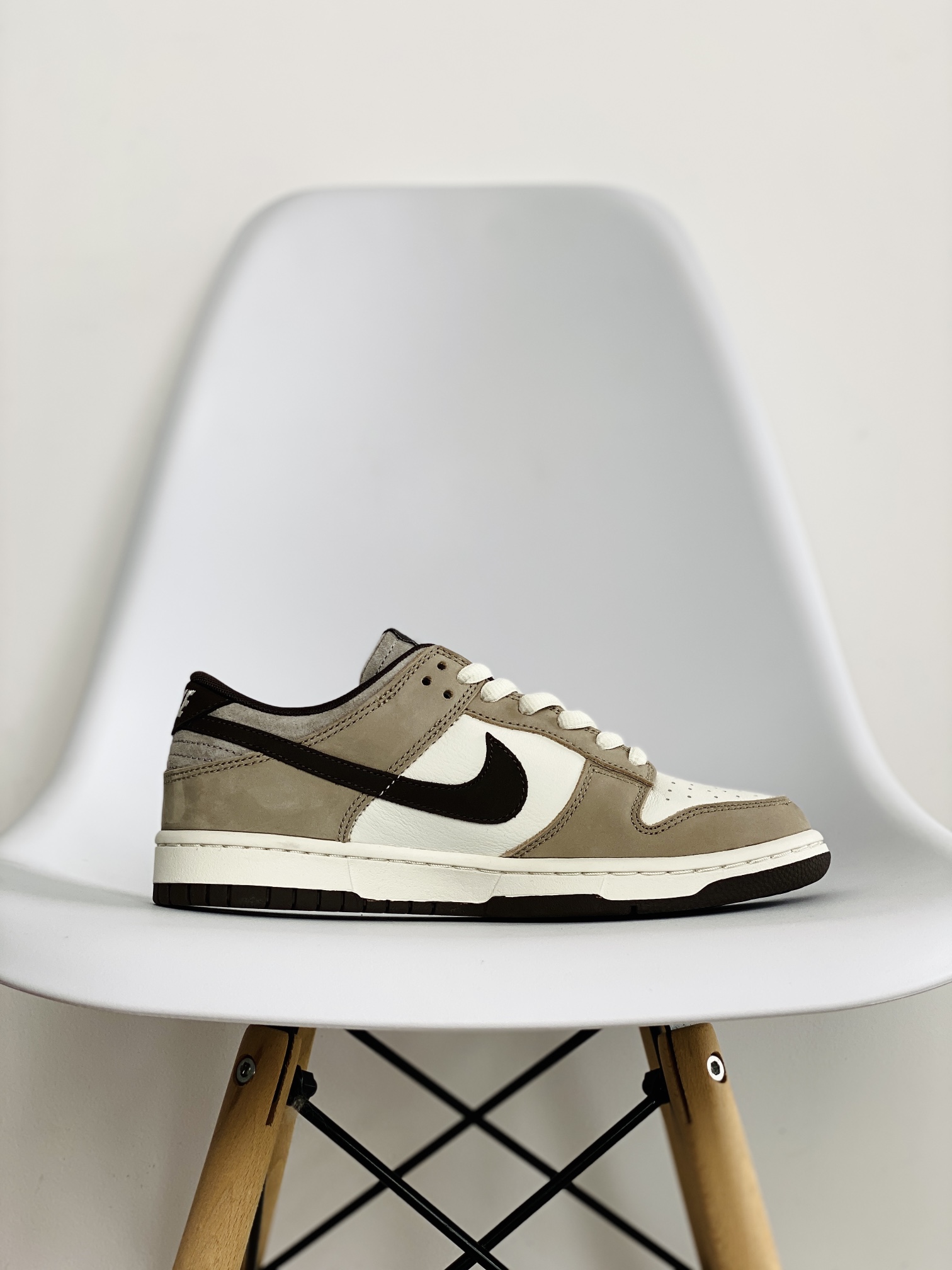 Otomo Katsuhiro Dunk Low "Steamboy OST" 大友克洋 白棕摩卡 低筒 复古板鞋 休闲鞋 男鞋 女鞋  LF0039-002