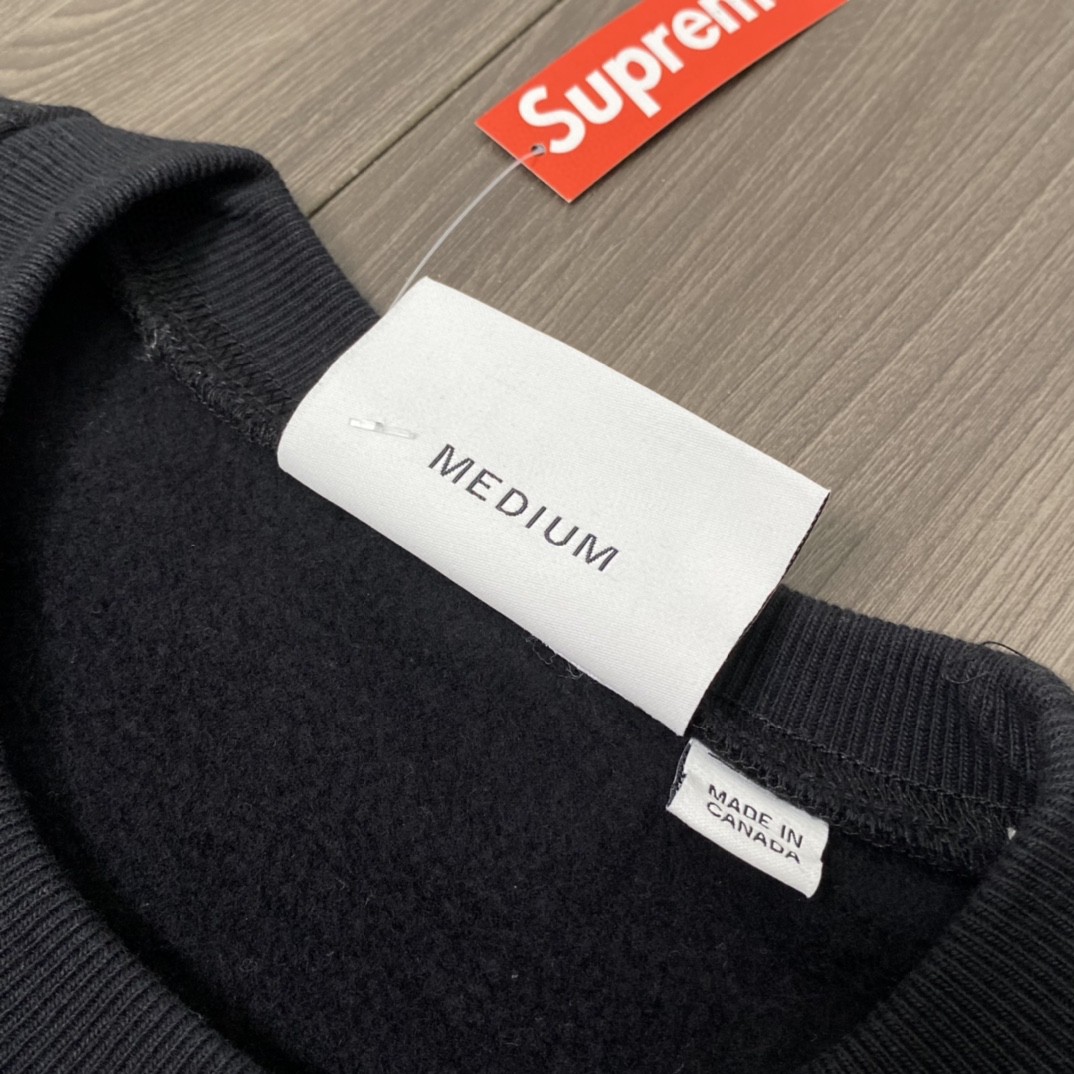 Supreme Week 15 WTAPS 联名款 Crewneck 字母徽标 Logo 印花 卡其绿 黑色 圆领套头卫衣 加绒 宽松 男女同款 SUP-FW21-339