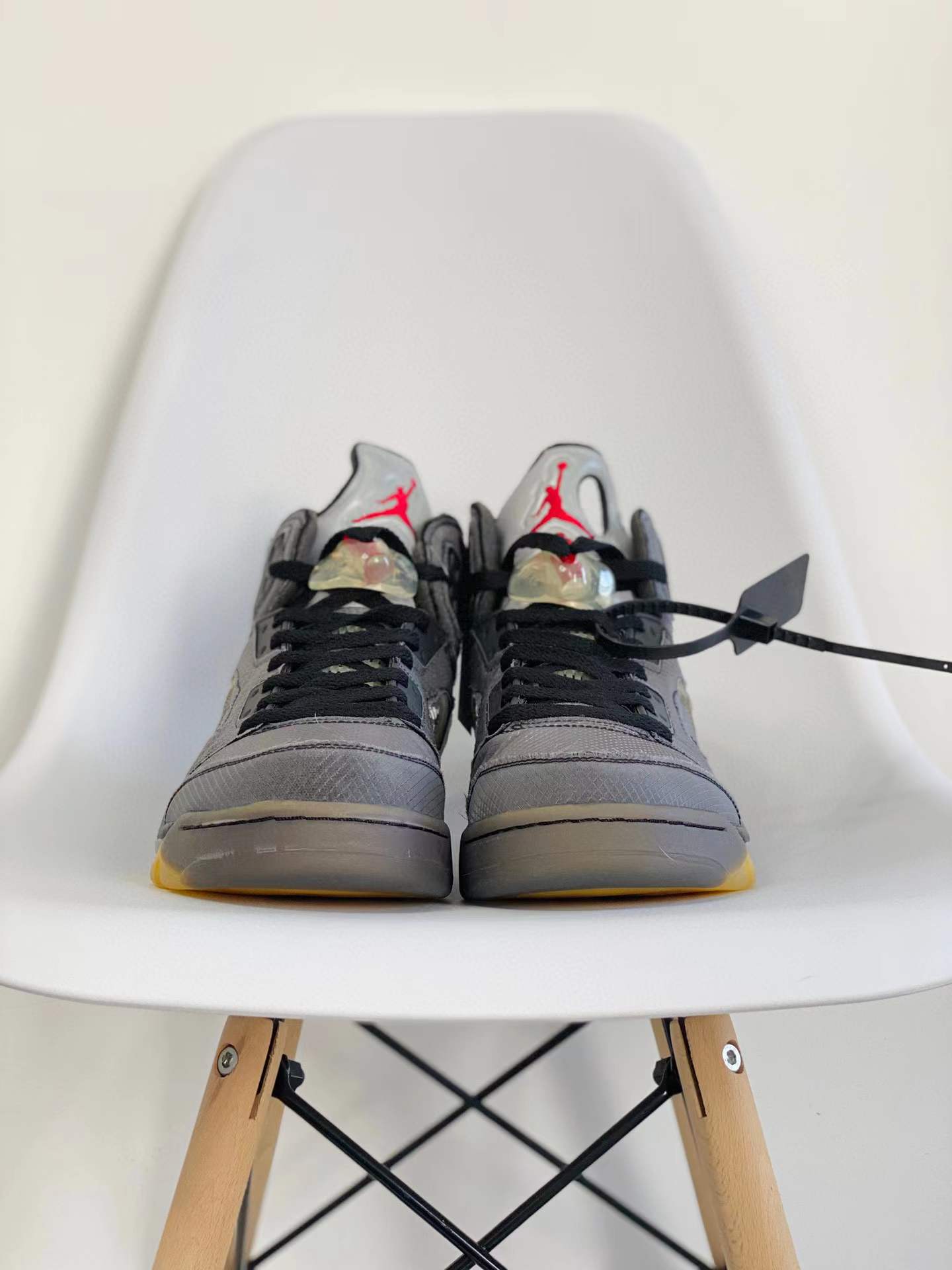 OFF-White Air Jordan 5 Retro 黒蝉翼 高筒 男鞋 休闲鞋 板鞋 篮球鞋 CT8480-001